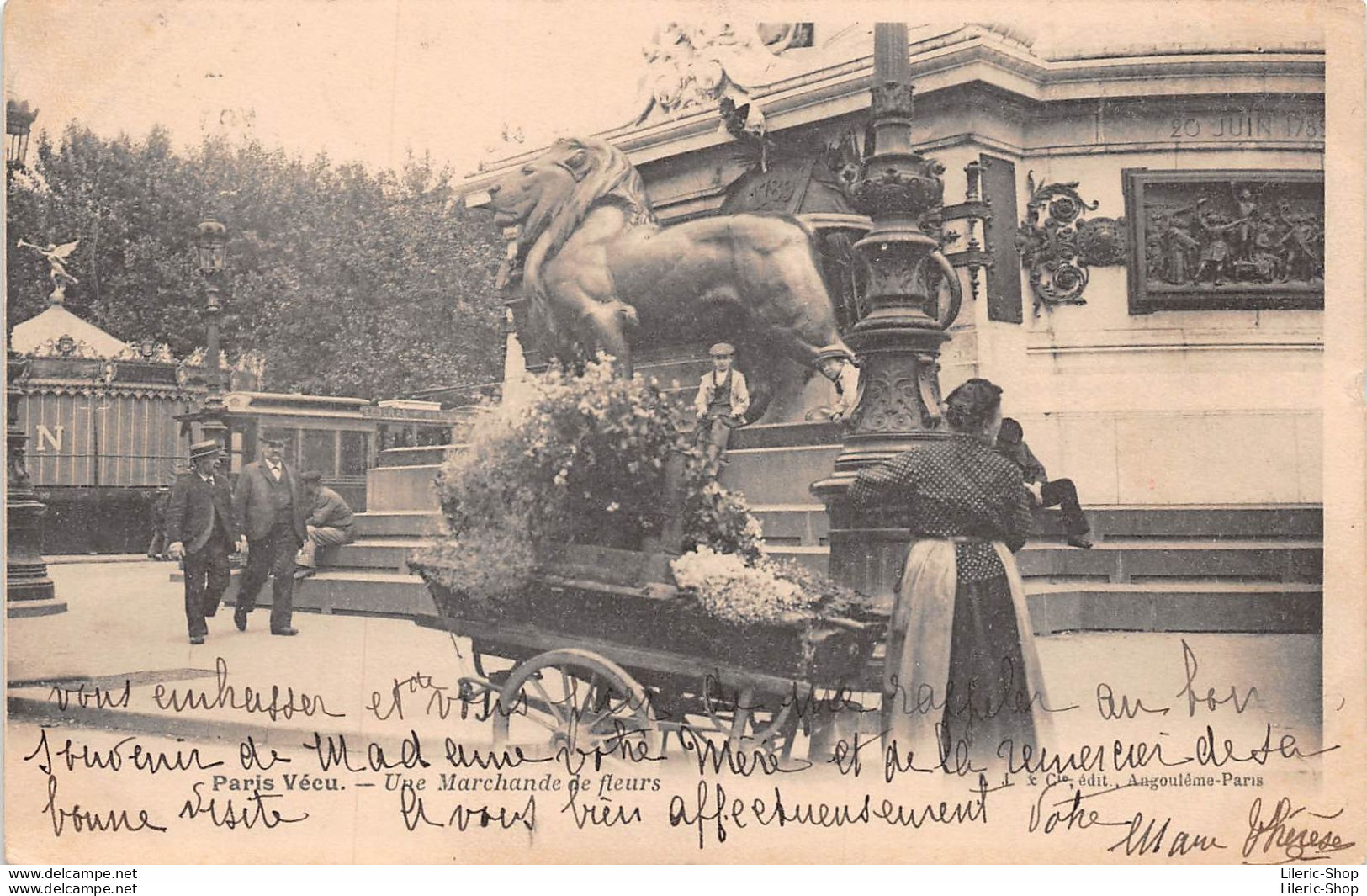 [75] Monument De La République. Lion De Léopold Morice - Série Paris Vécu - Une Marchande De Fleurs - Estatuas