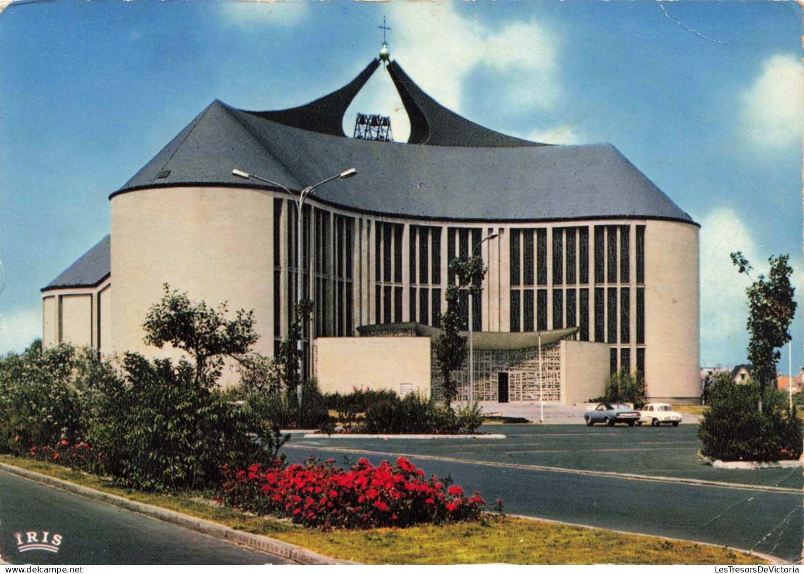 BELGIQUE - Koksijde - Eglise Notre-Dame Des  Dunes - Colorisé - Carte Postale - Koksijde