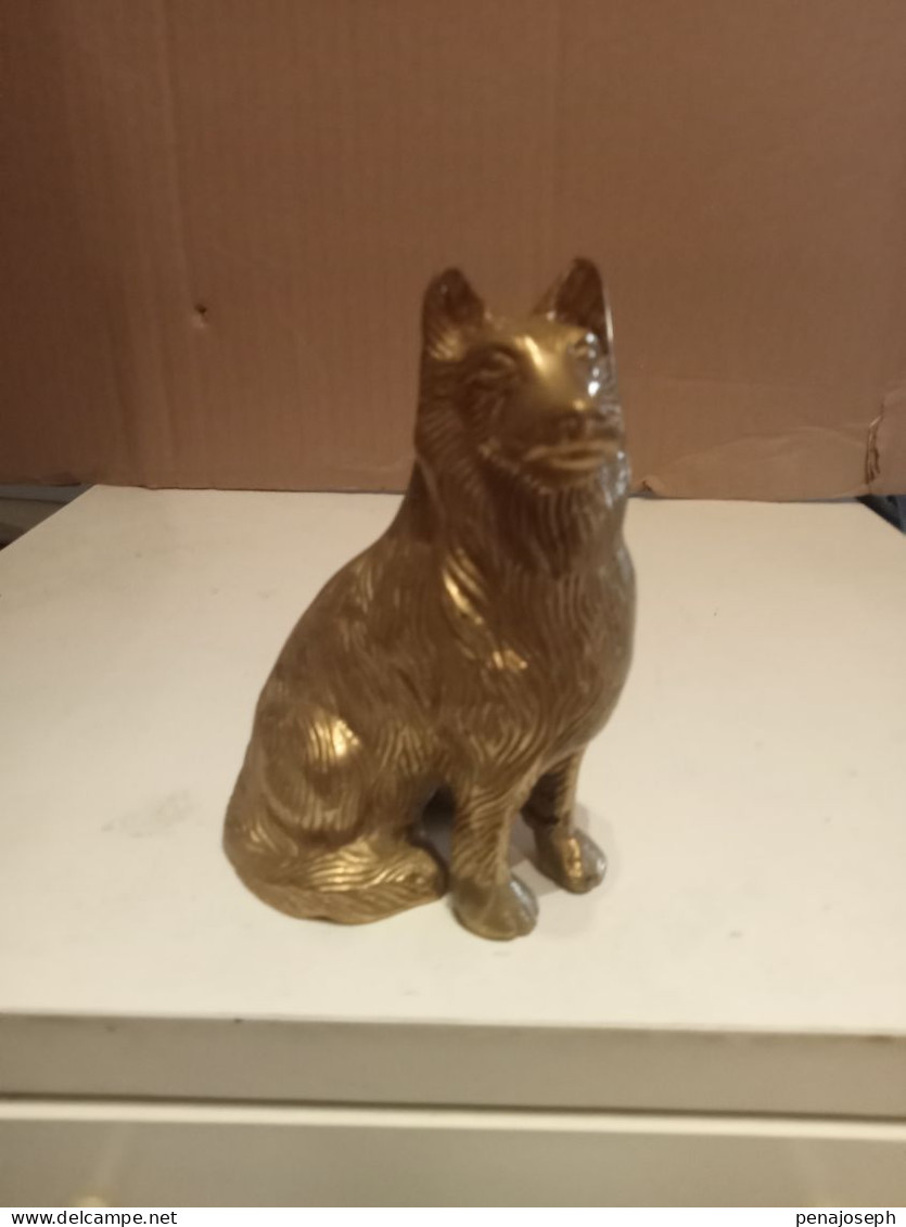 Statuette De Chien Ancienne En Bronze Doré Hauteur 11 Cm - Brons