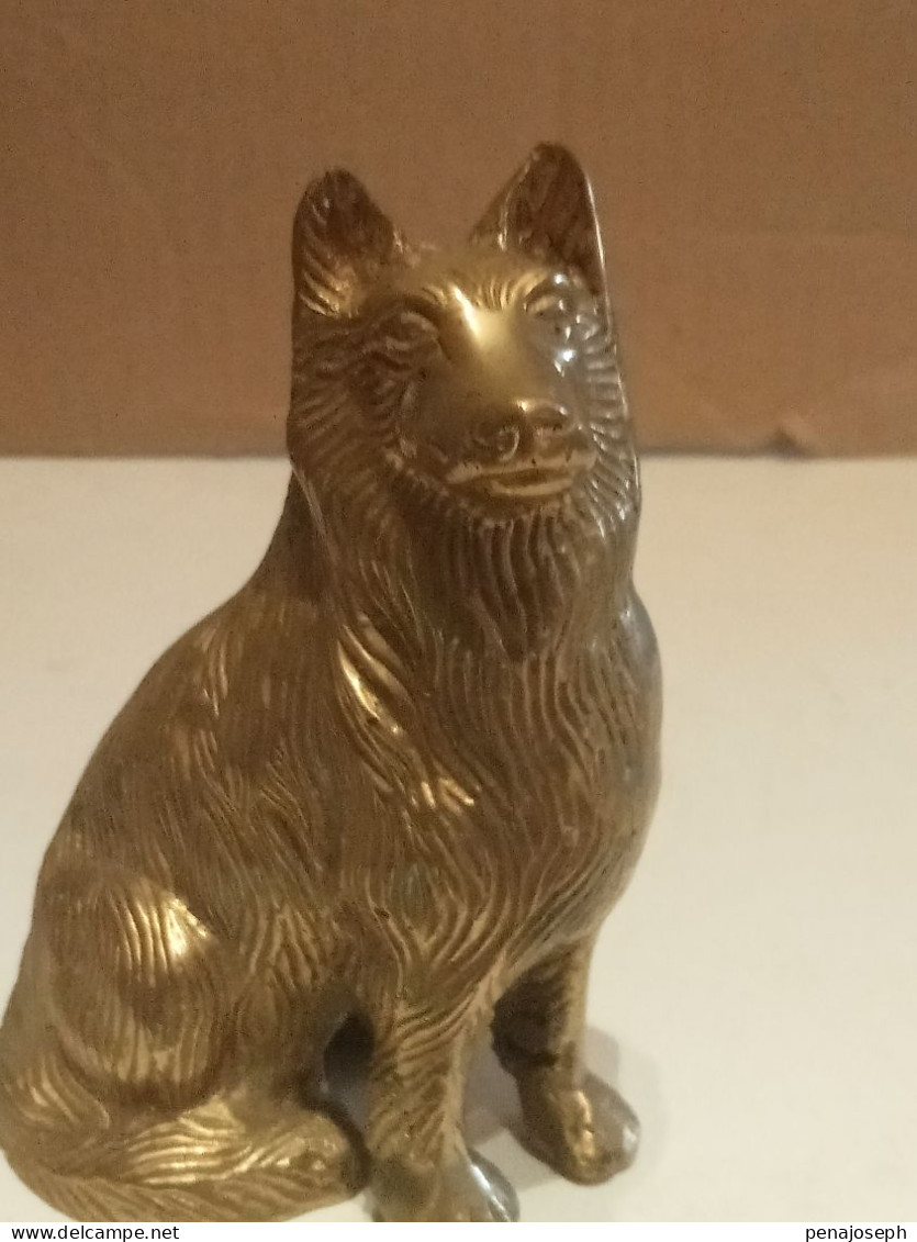 Statuette De Chien Ancienne En Bronze Doré Hauteur 11 Cm - Bronces