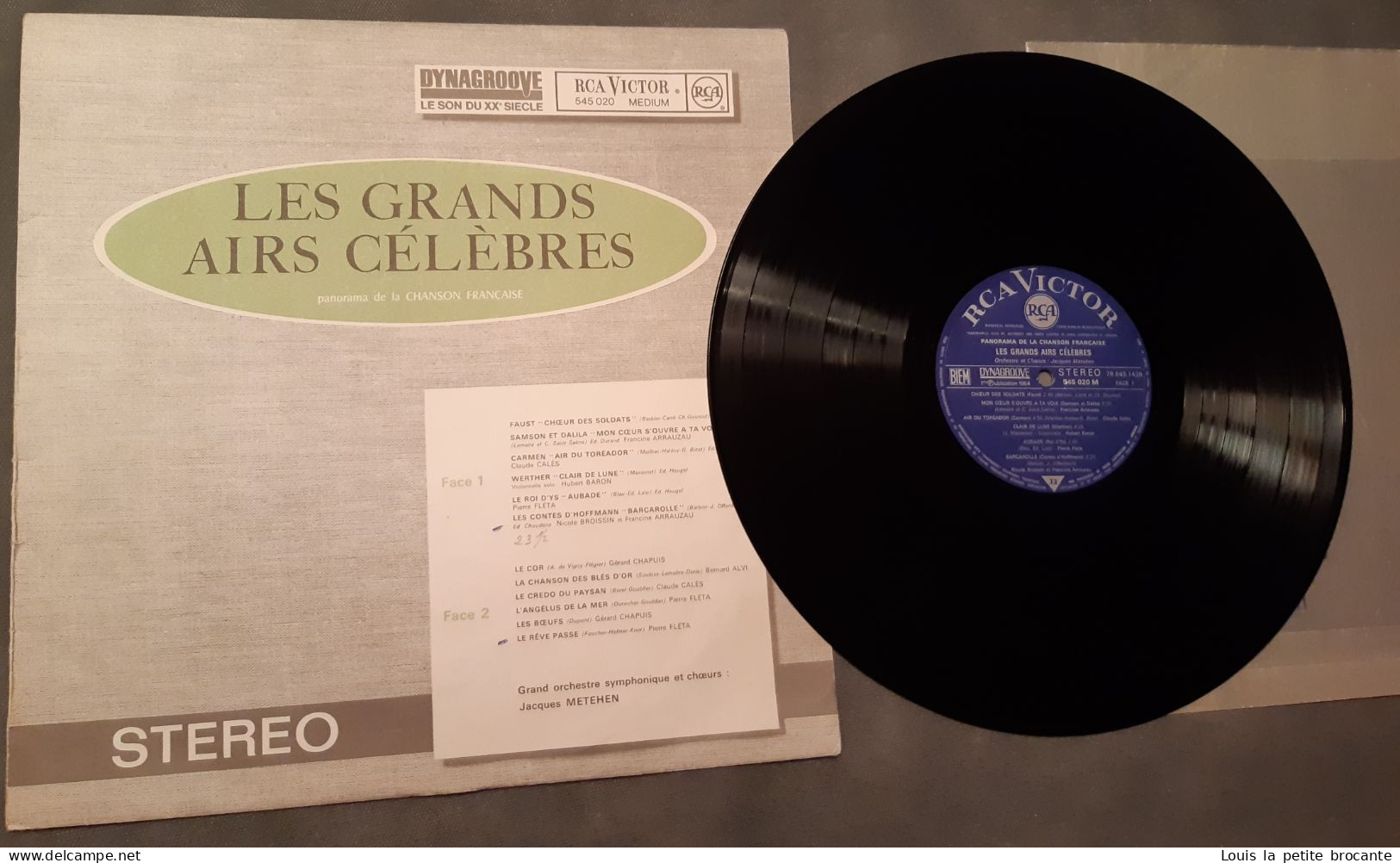 Coffret de 10 disques vinyles, PANORAMA DE LA CHANSON FRANCAISE - DINAGROOVE - RCA VICTOR 1964, 1 chanson rayée