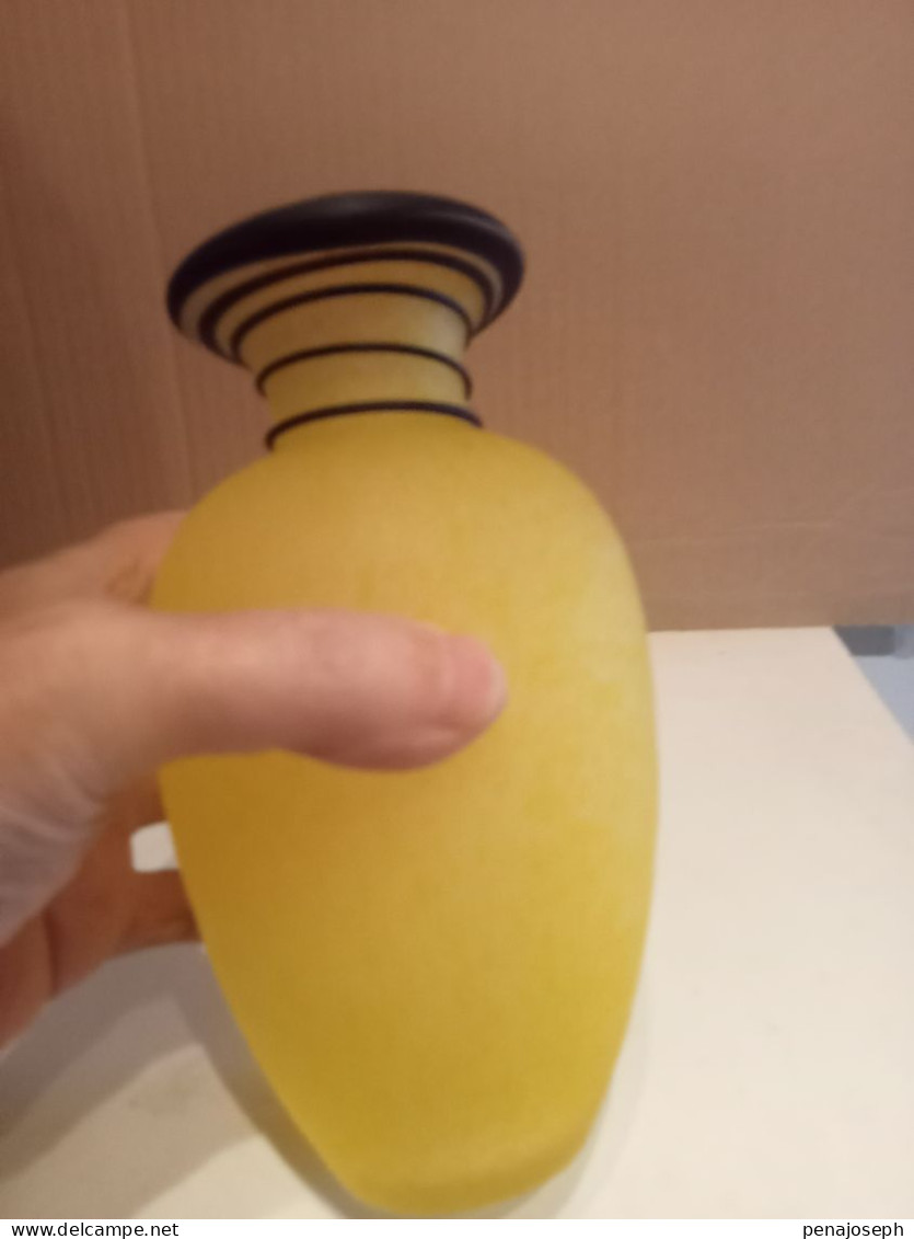 Vase Ancien Couleur Jaune Hauteur 19 Cm - Vases