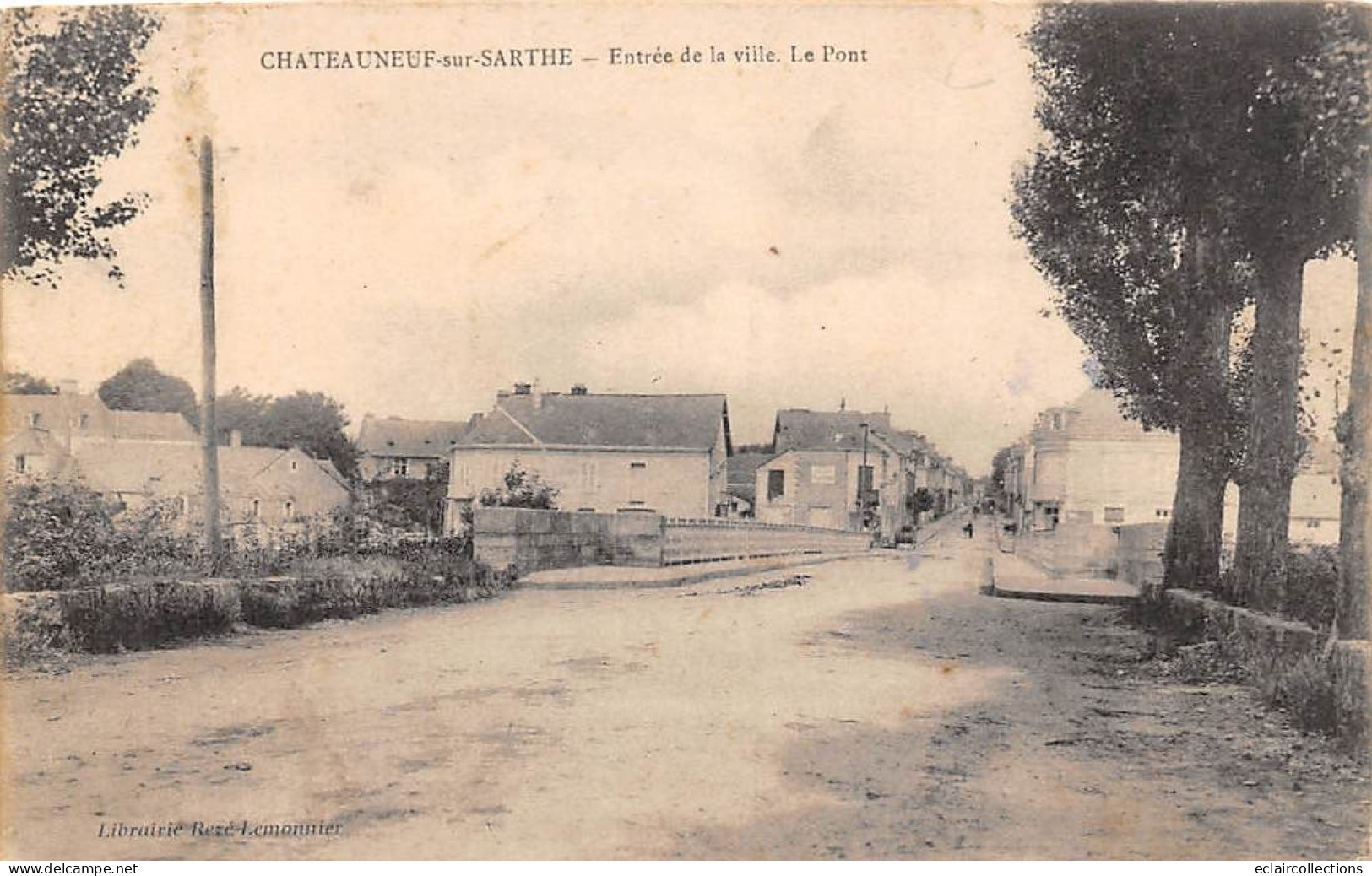 Chateauneuf Sur Sarthe      49        Entrée De La Ville. Le Pont     (voir Scan) - Chateauneuf Sur Sarthe