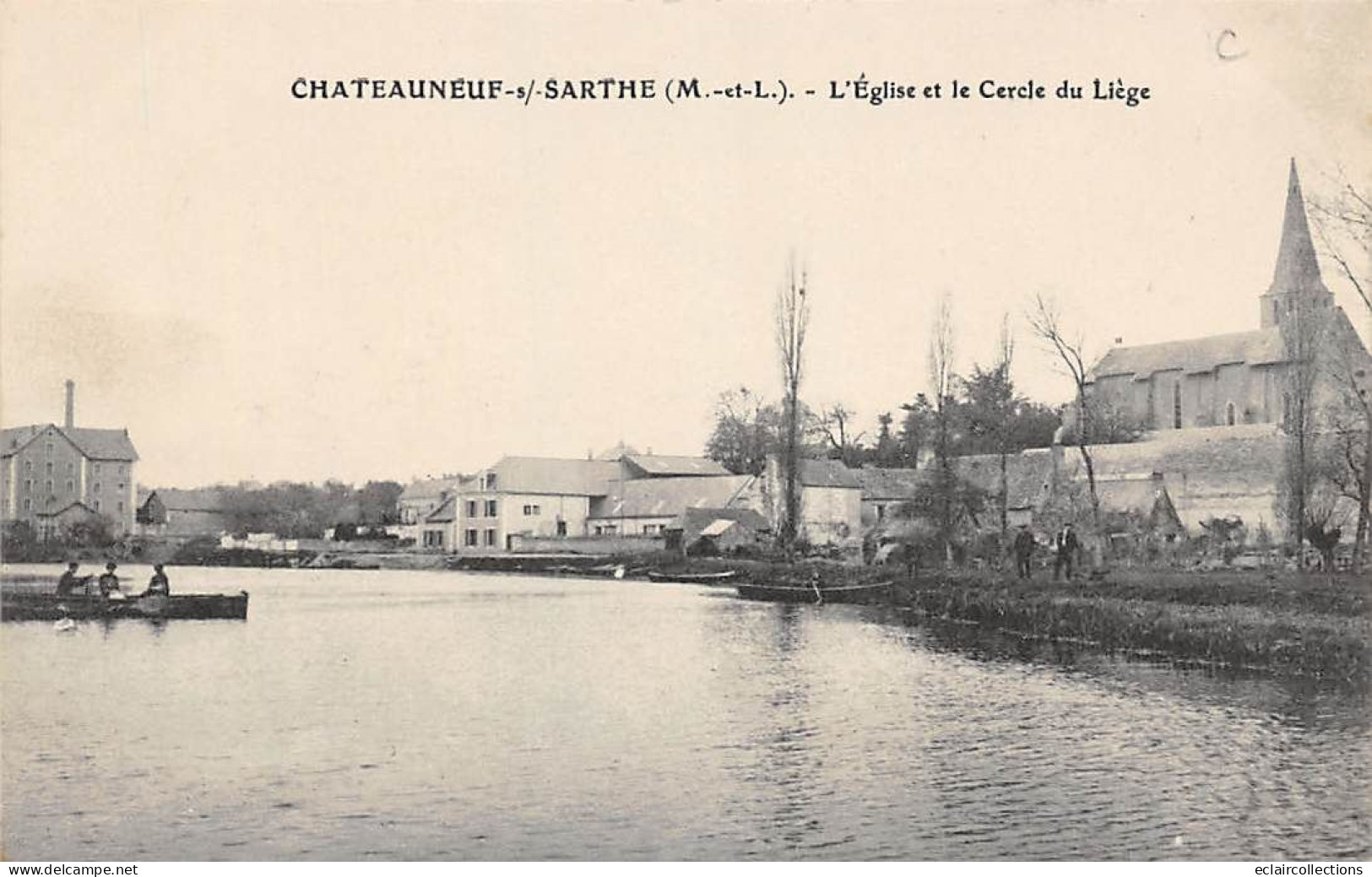 Chateauneuf Sur Sarthe      49       L'Eglise Et Le Cercle Du Liège       (voir Scan) - Chateauneuf Sur Sarthe