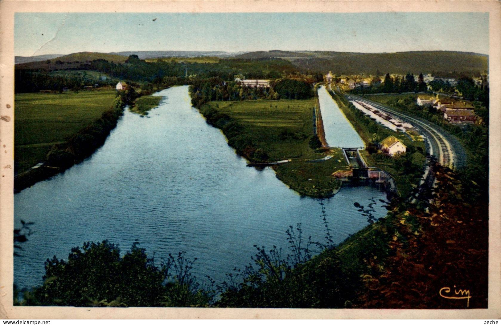 N°114755 -cpa Isle Sur Le Doubs -vue Générale Prise Du Tunnel- - Isle Sur Le Doubs