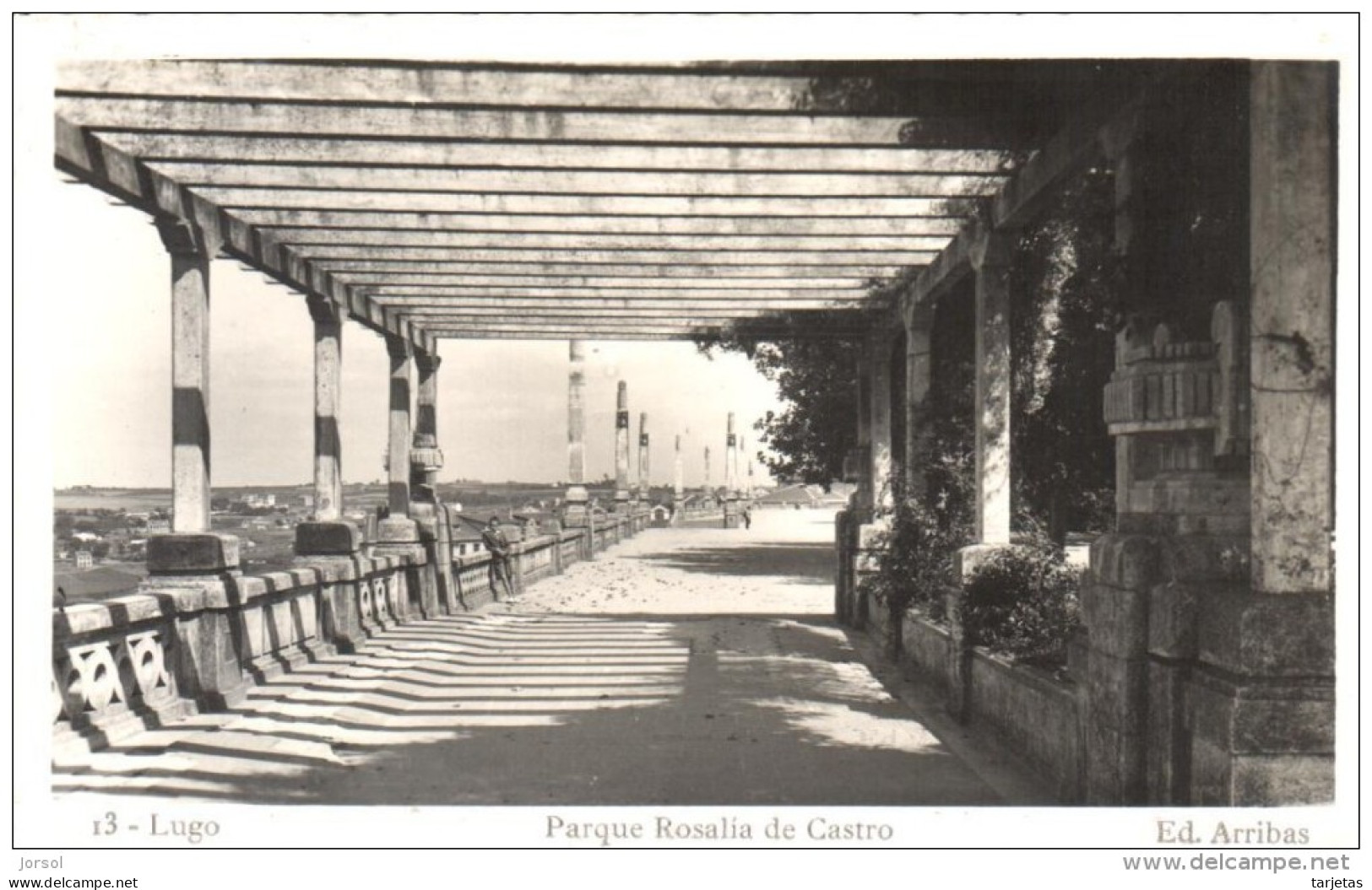 POSTAL   13.-   LUGO  -GALICIA  - PARQUE ROSALIA DE CASTRO    ( EDIC. ARRIBAS ) - Lugo