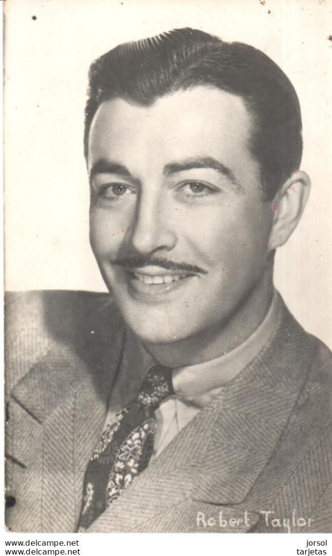 POSTAL   FOTOGRAFIA   DEL ACTOR  ROBERT  TAYLOR - Photos