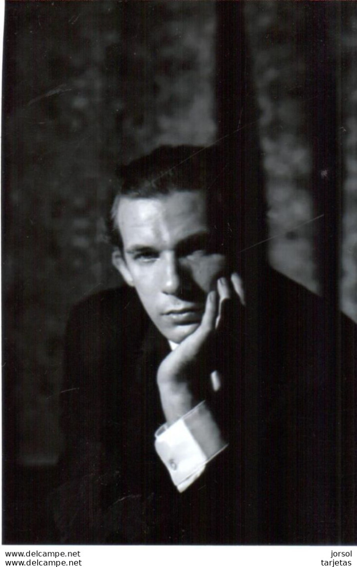 POSTAL   FOTOGRAFIA  DEL MUSICO PIANISTA  GLENN GOULD - Foto