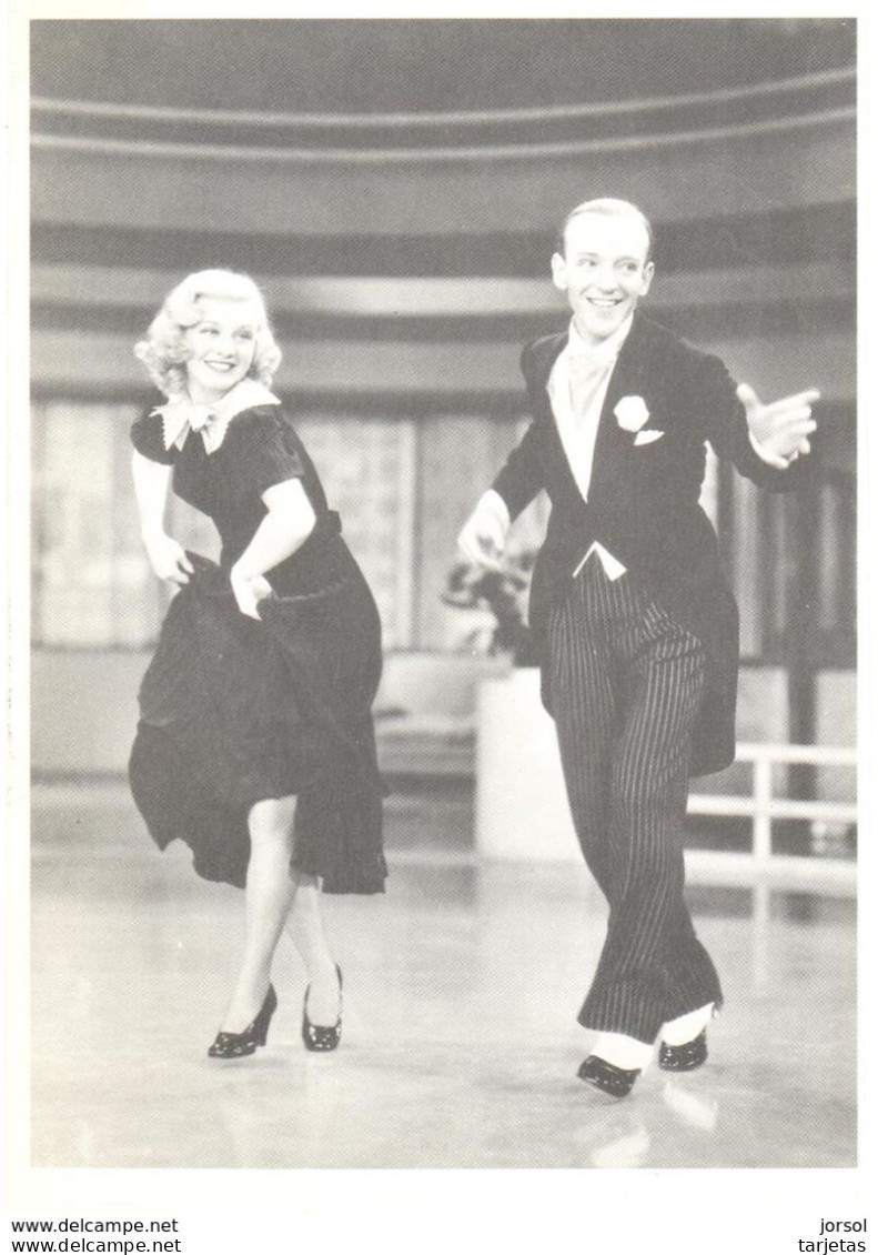 POSTAL   FOTOGRAFIA  DE LOS ACTORES FRED ASTAIRE AND GINGER ROGERS - Photos