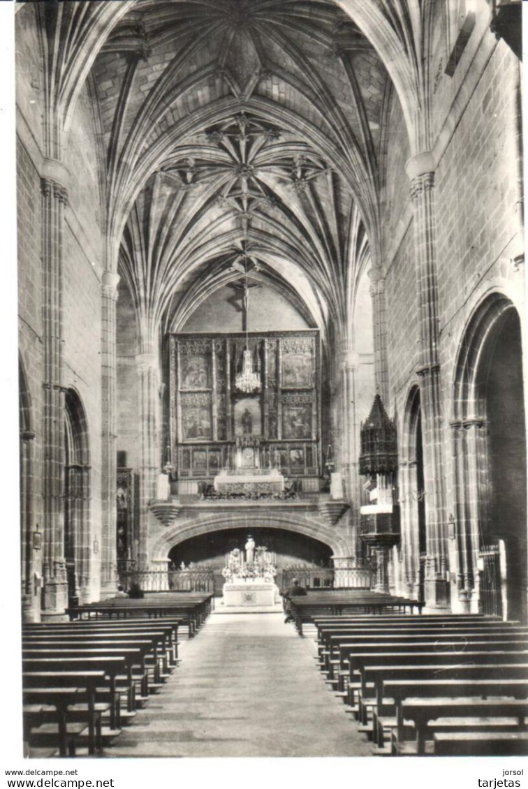 POSTAL  - AVILA  -ESPAÑA - CONVENTO DE SANTO TOMAS-INTERIOR DE LA IGLESIA (CONVENT DE SANTO TOMAS-INTÉRIEUR DE L'EGLISE) - Ávila