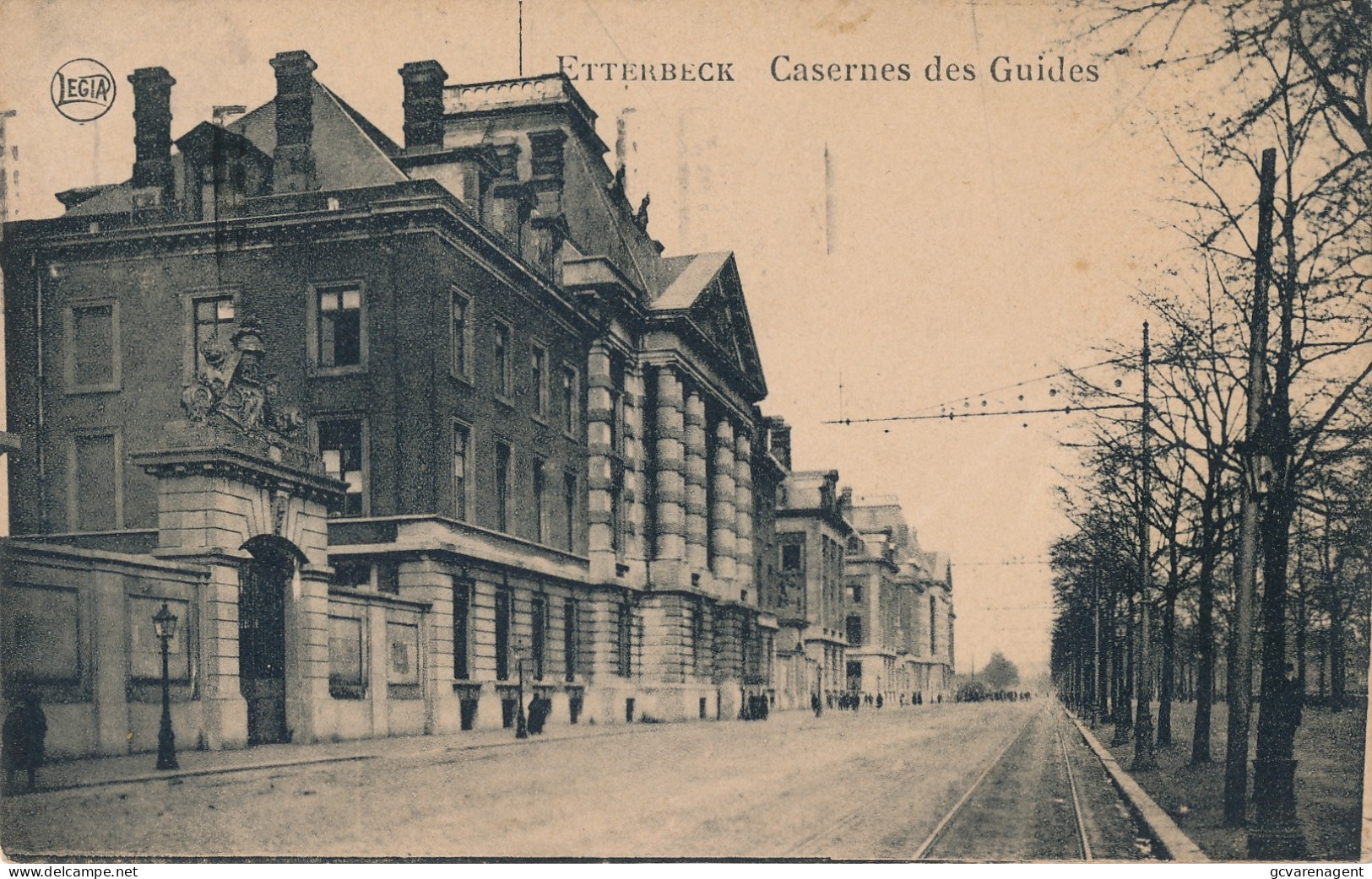 ETTERBEEK   CASERNE DES GUIDES       ZIE AFBEELDINGEN - Etterbeek