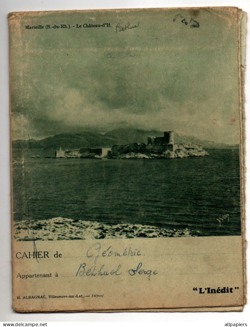 Protège-cahiers "L'inédit" Avec Photographies De Marseille Le Château D'If Et La Roche-Posay Vieille Porte - Protège-cahiers