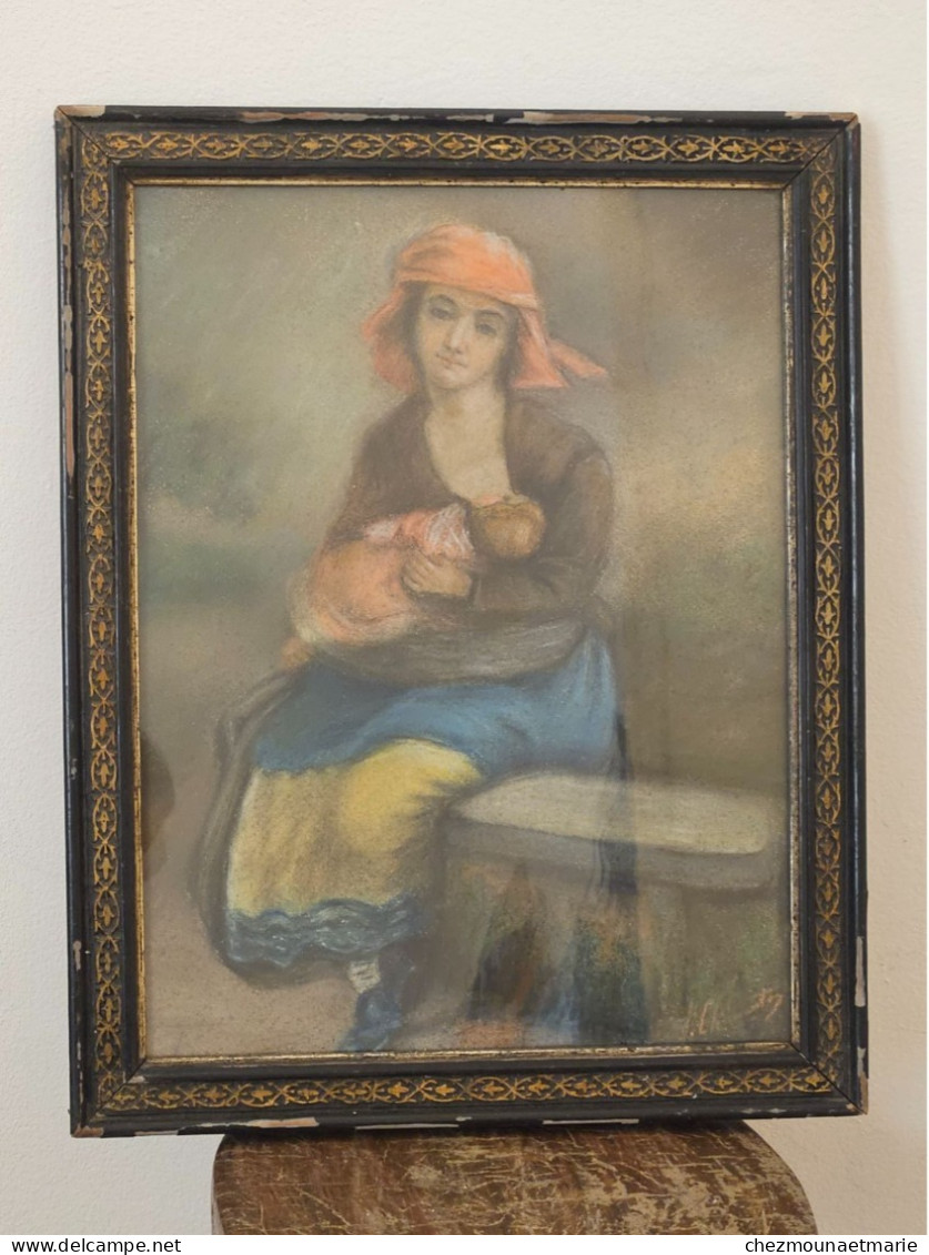 PASTEL SIGNE FEMME MERE ALLAITANT SON ENFANT TAILLE CADRE 39.5 X 31 CM