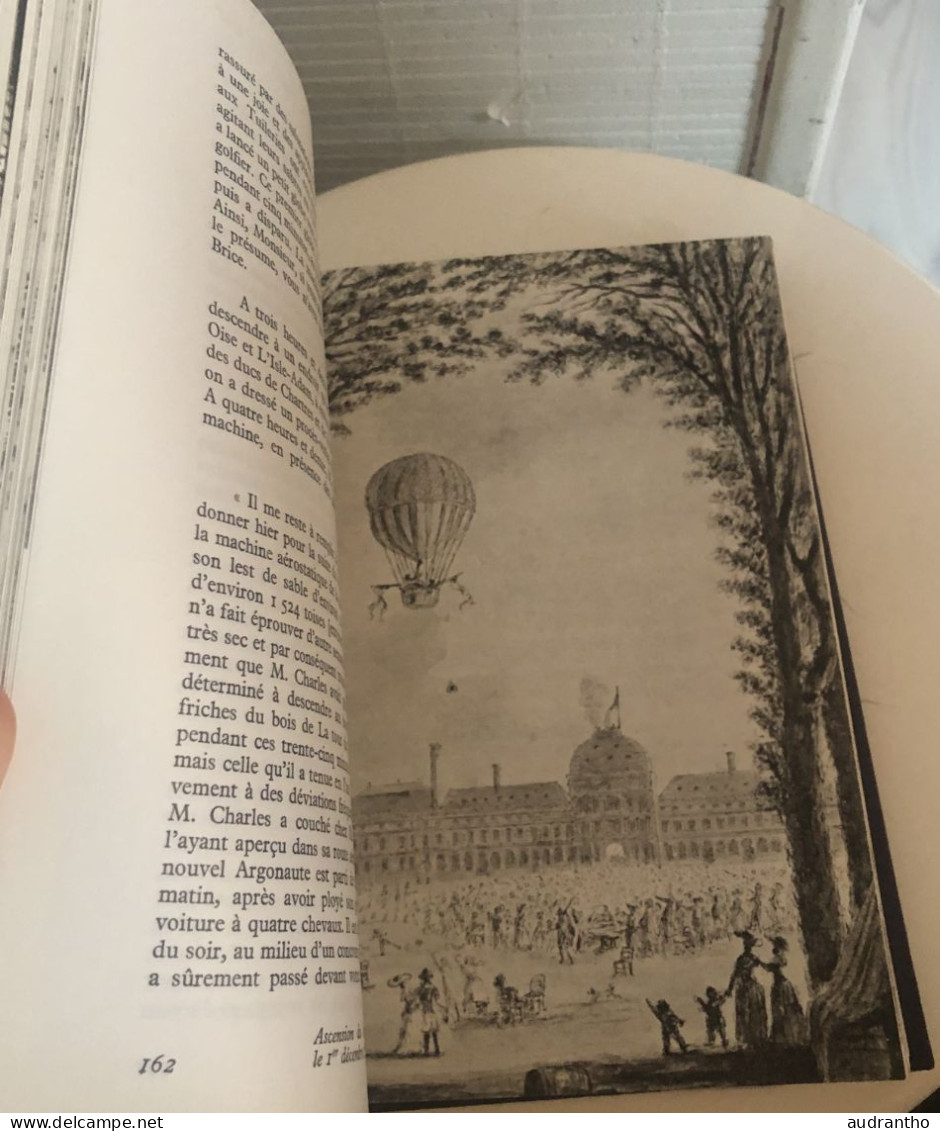 PARIS AU 18ème SIECLE - 152 illustrations et un dépliant - arthaud - P. Gaxotte de l'académie française 1968