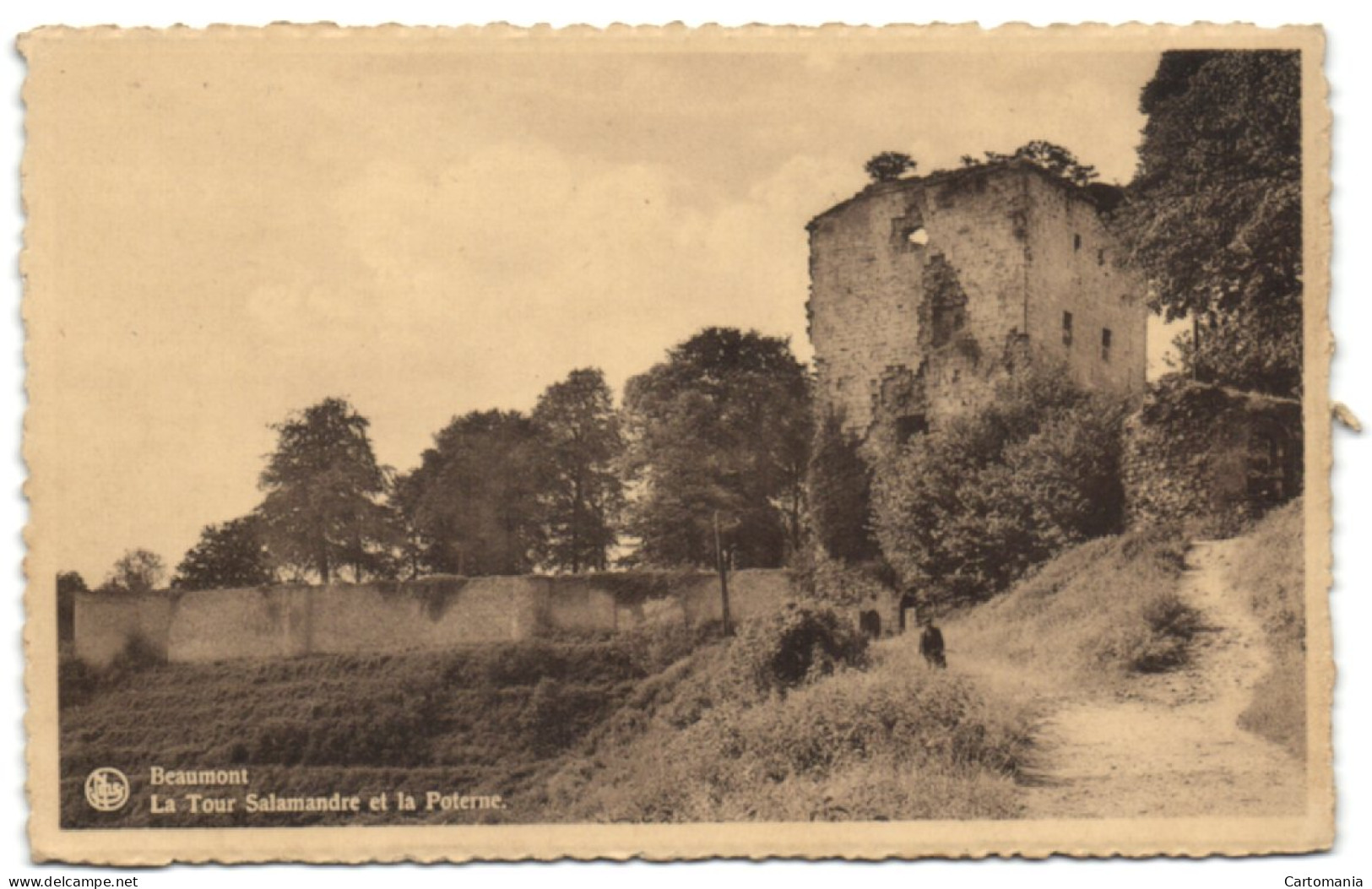 Beaumont - La Tour Salamandre Et La Poterine - Beaumont