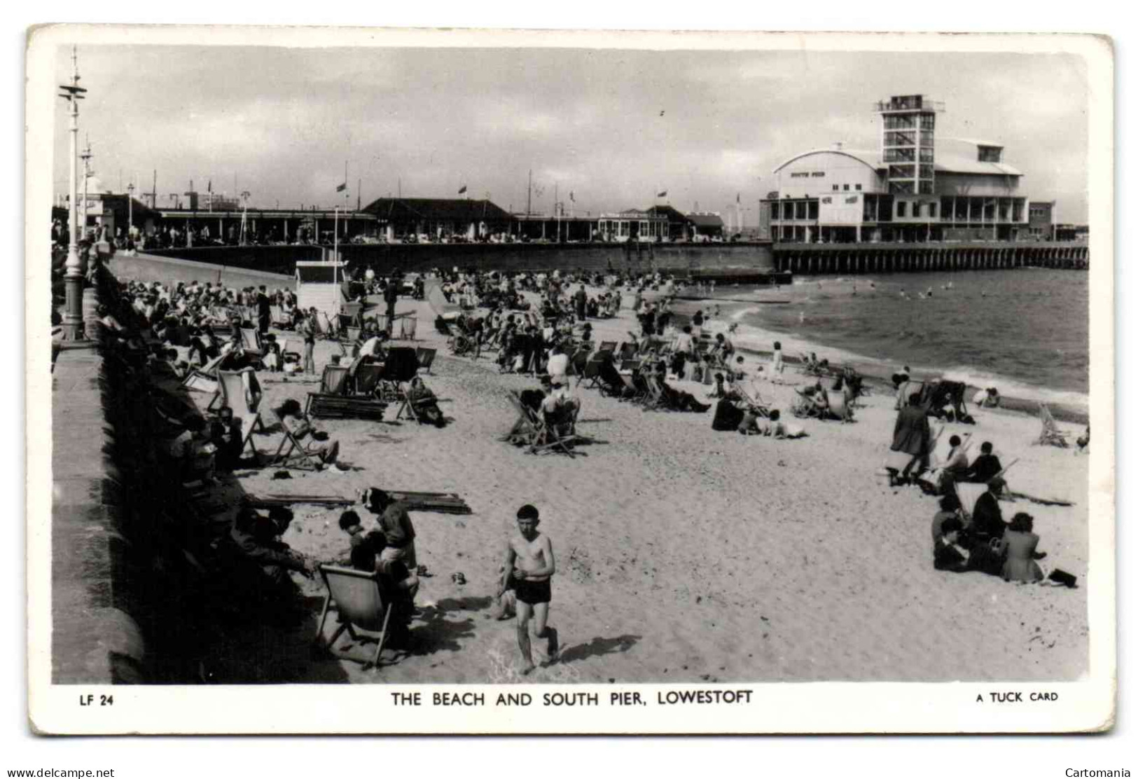 Lowestoft - The Beach And South - Lowestoft