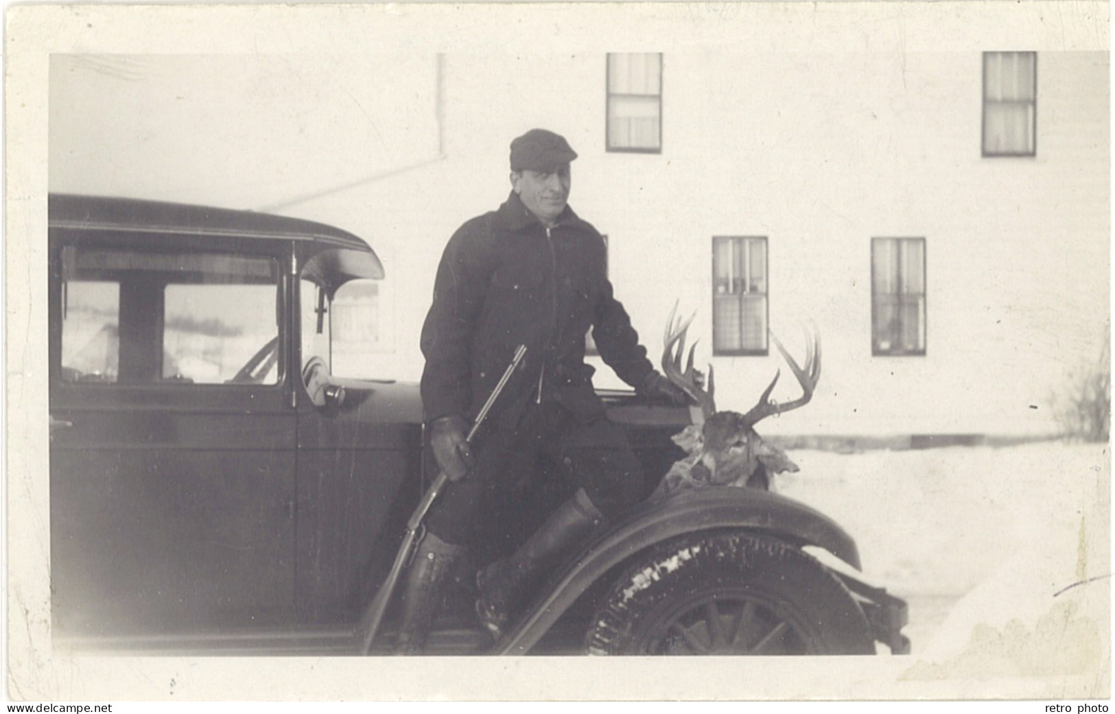 B Photo Chasseur Au Fusil Devant Sa Voiture, « trophée » - Anonyme Personen