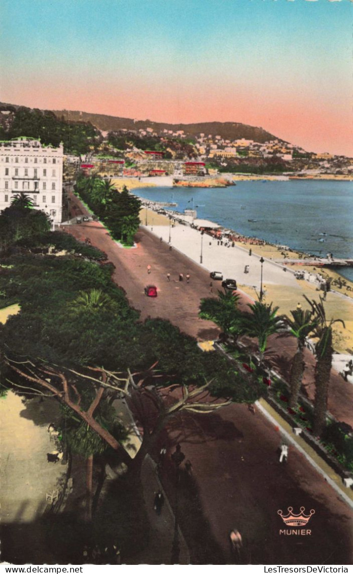 FRANCE - Nice - La Plage Du Quai Des Etats-unis Et Le Mont-Baron - Colorisé - Carte Postale - Places, Squares