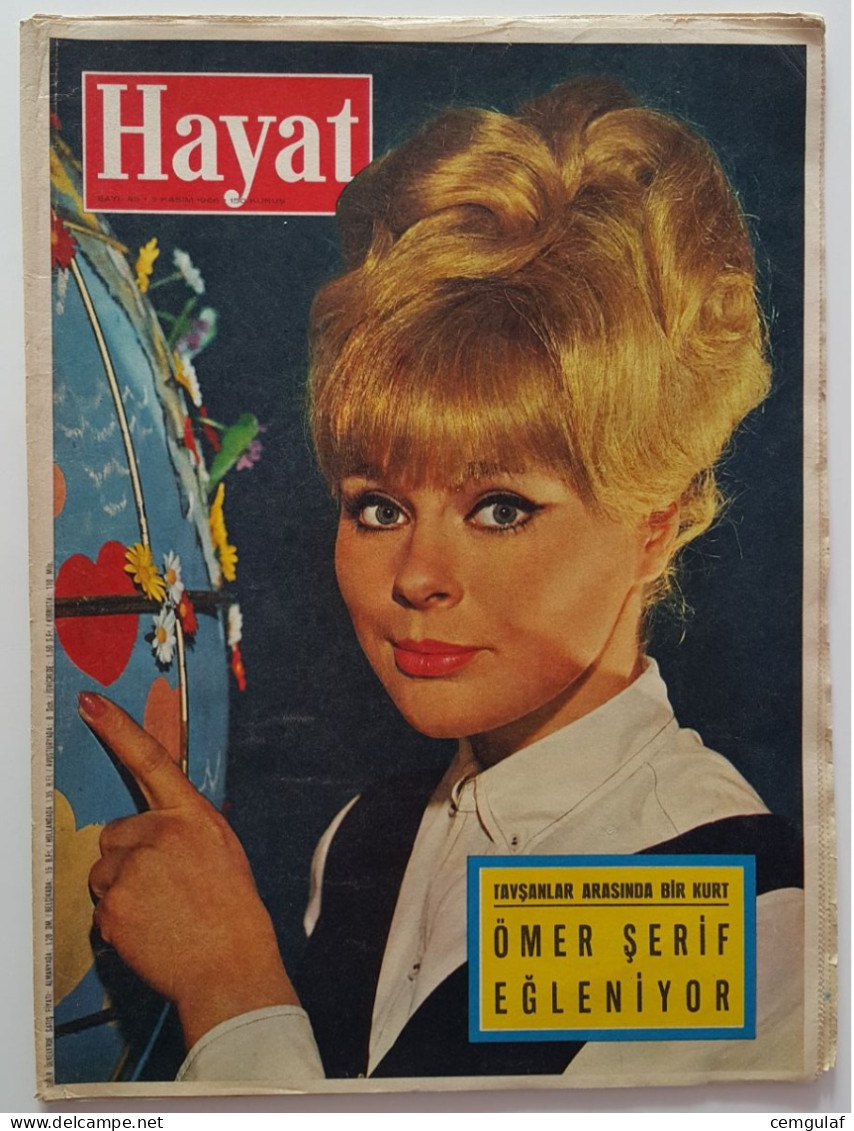 LIFE Magazine TURKISH EDITION (FASHION, CINEMA, NEWS,ADS) HAYAT 45/1966 ELKE SOMMER Centerfold Poster: POPPIES - Cine & Televisión