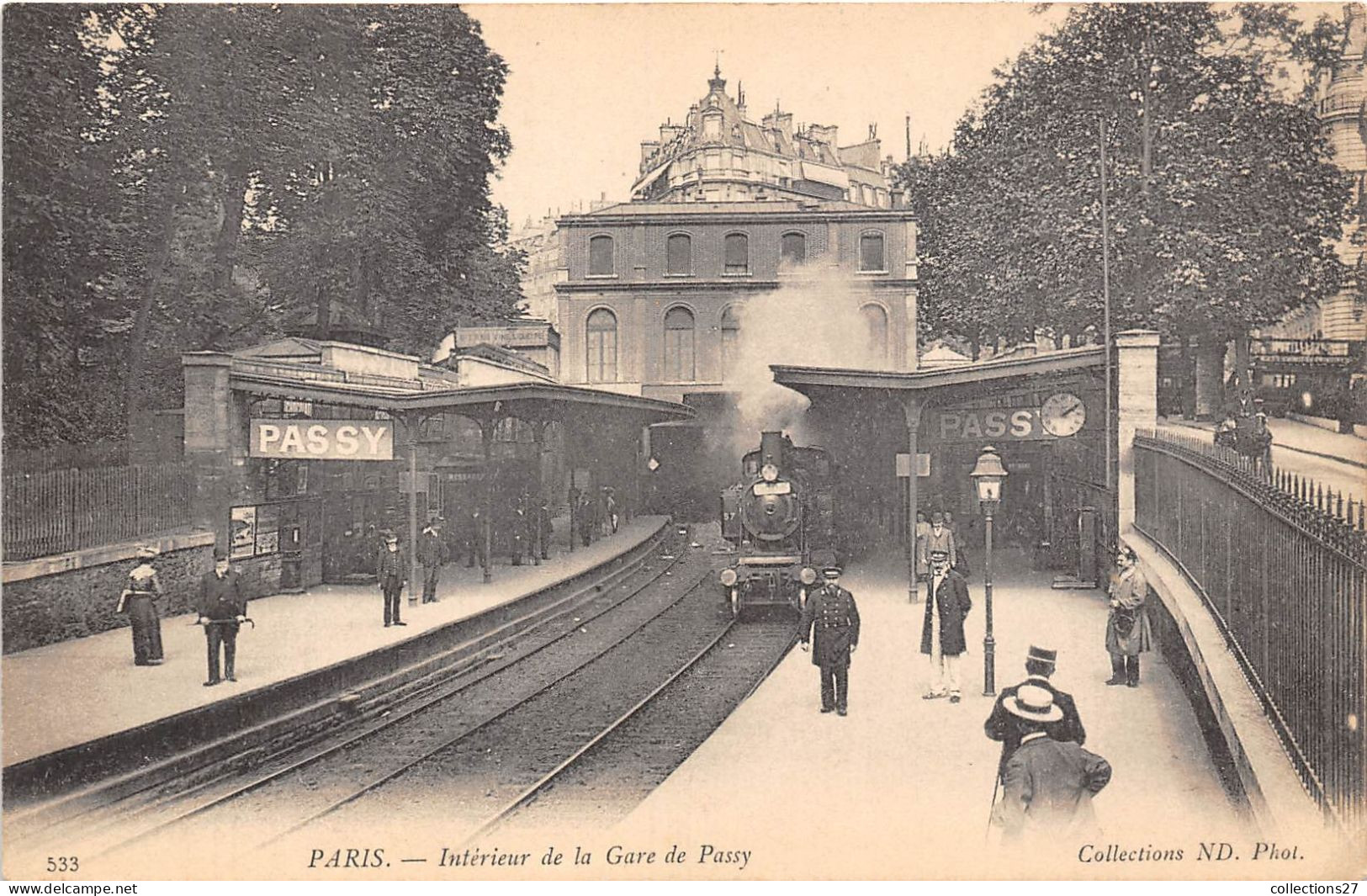 PARIS- INTERIEUR DE LA GARE DE PASSY - Metro, Stations