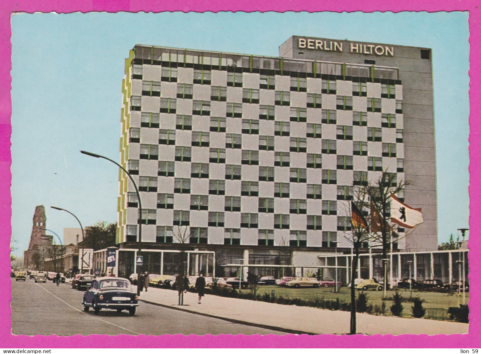 298384 / Germany Berlin - Hotel Hilton Building , Car Street 1964  PC 245 Deutschland Allemagne Germania - Hotels & Restaurants