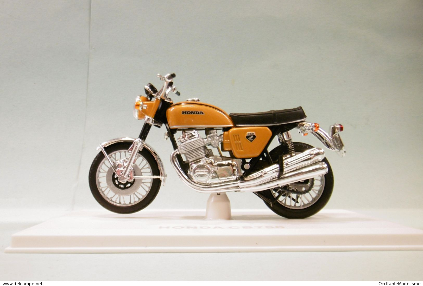 Norev - Moto HONDA CB750 1969 Orange Métallisé Réf. 182025 Neuf 1/18 - Norev