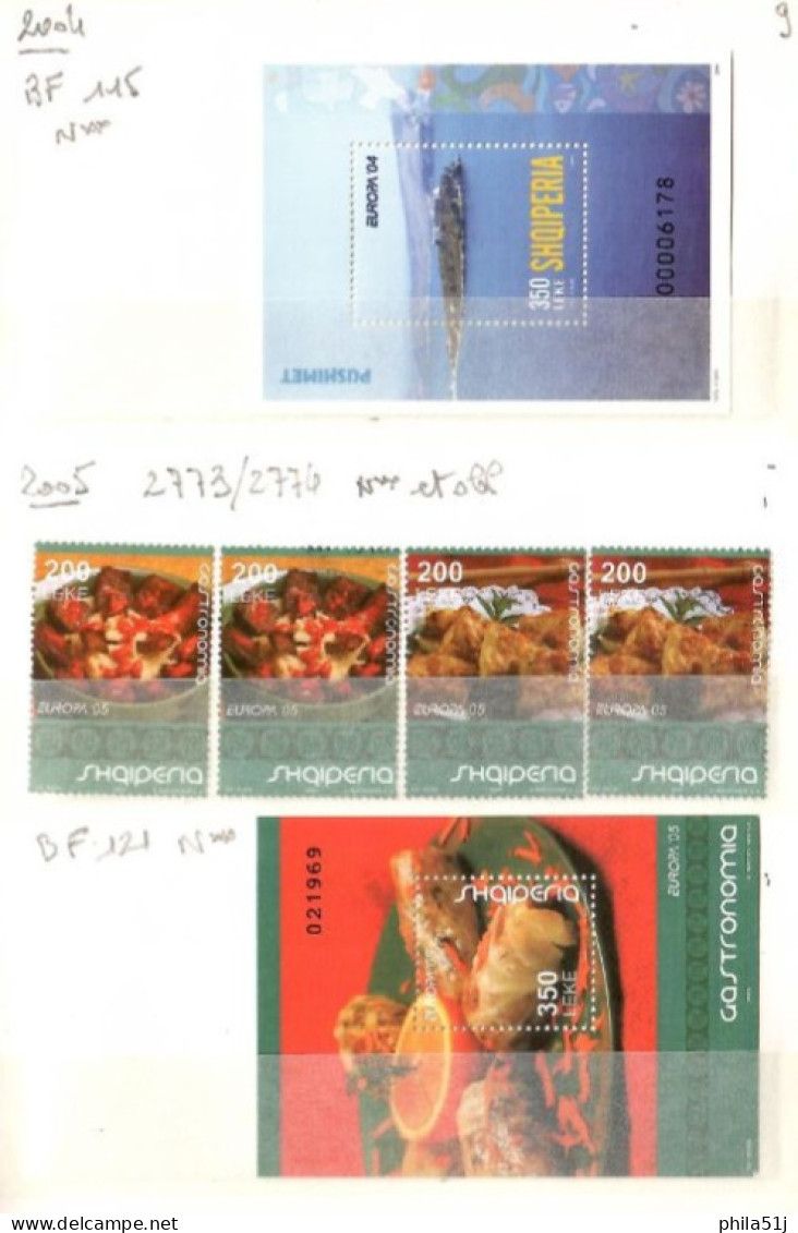 EUROPA  ALBANIE---ANNEE 2001 A 2006---NEUF** & OBL---1/3 DE COTE - Verzamelingen