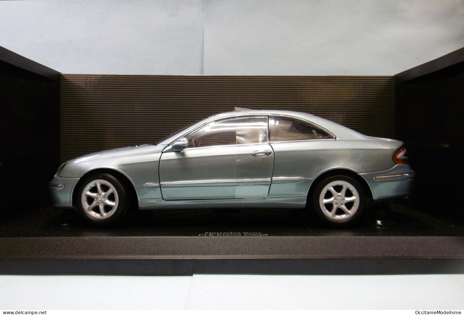 Kyosho - MERCEDES BENZ CLK Klasse Coupé Gris Bleu Métallisé Réf. B6 696 2192 Neuf NBO 1/18 - Kyosho