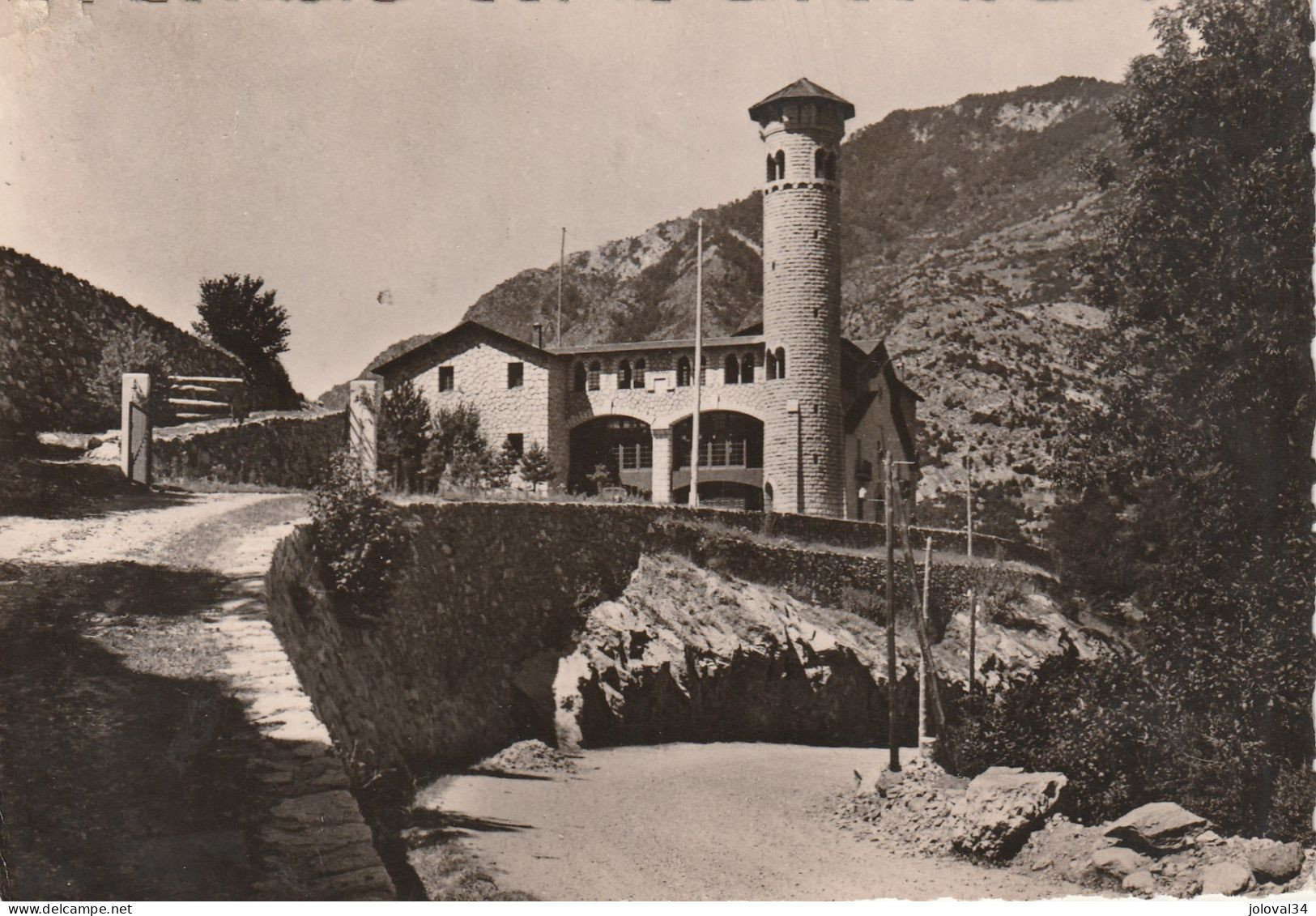 Andorre Yvert 130 Cachet Andorre La Vieille 1/7/1951 Sur Carte Postale Encamp - Storia Postale