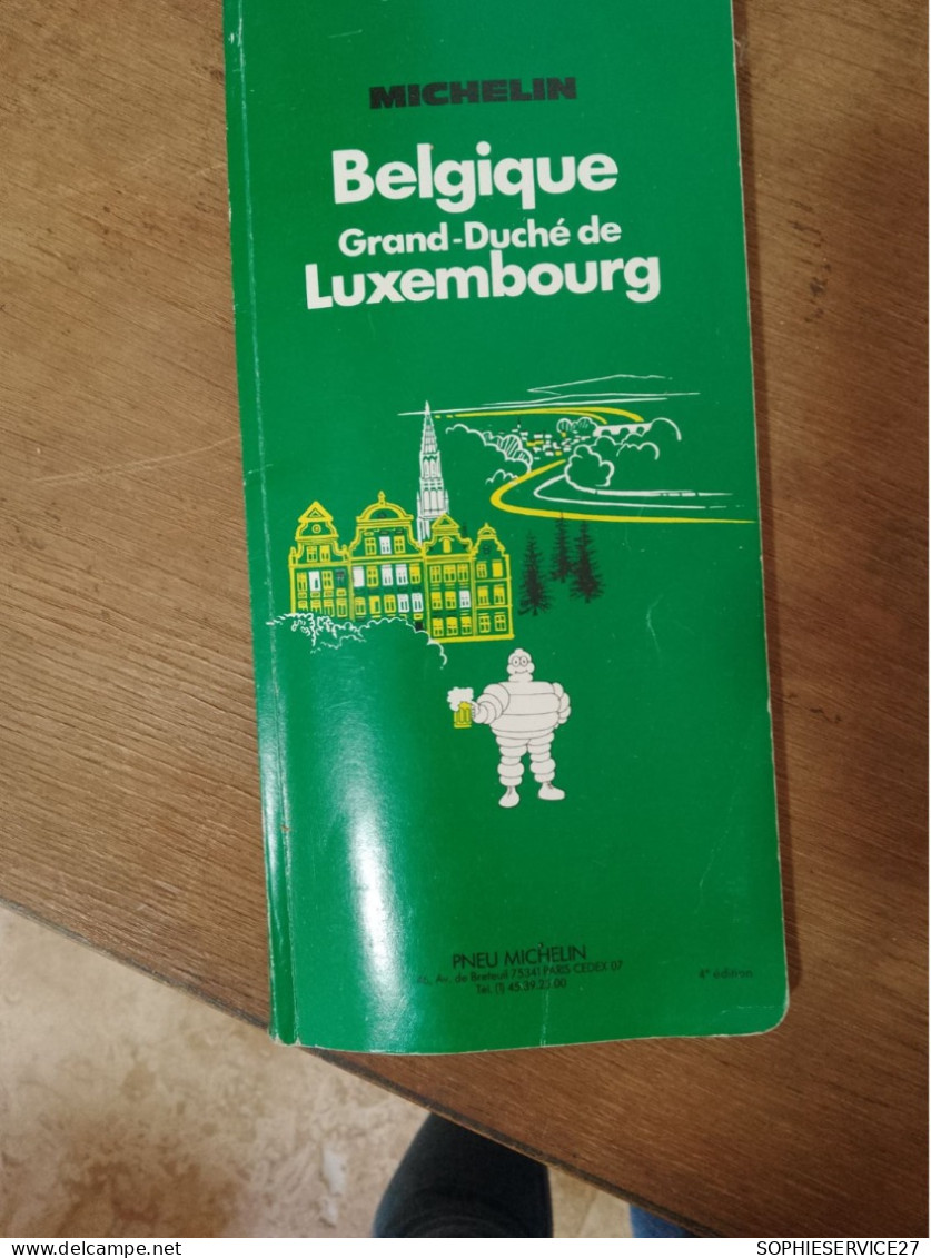 135 //  BELGIQUE GRAND-DUCHE DE LUXEMBOURG   1986 - Michelin (guias)