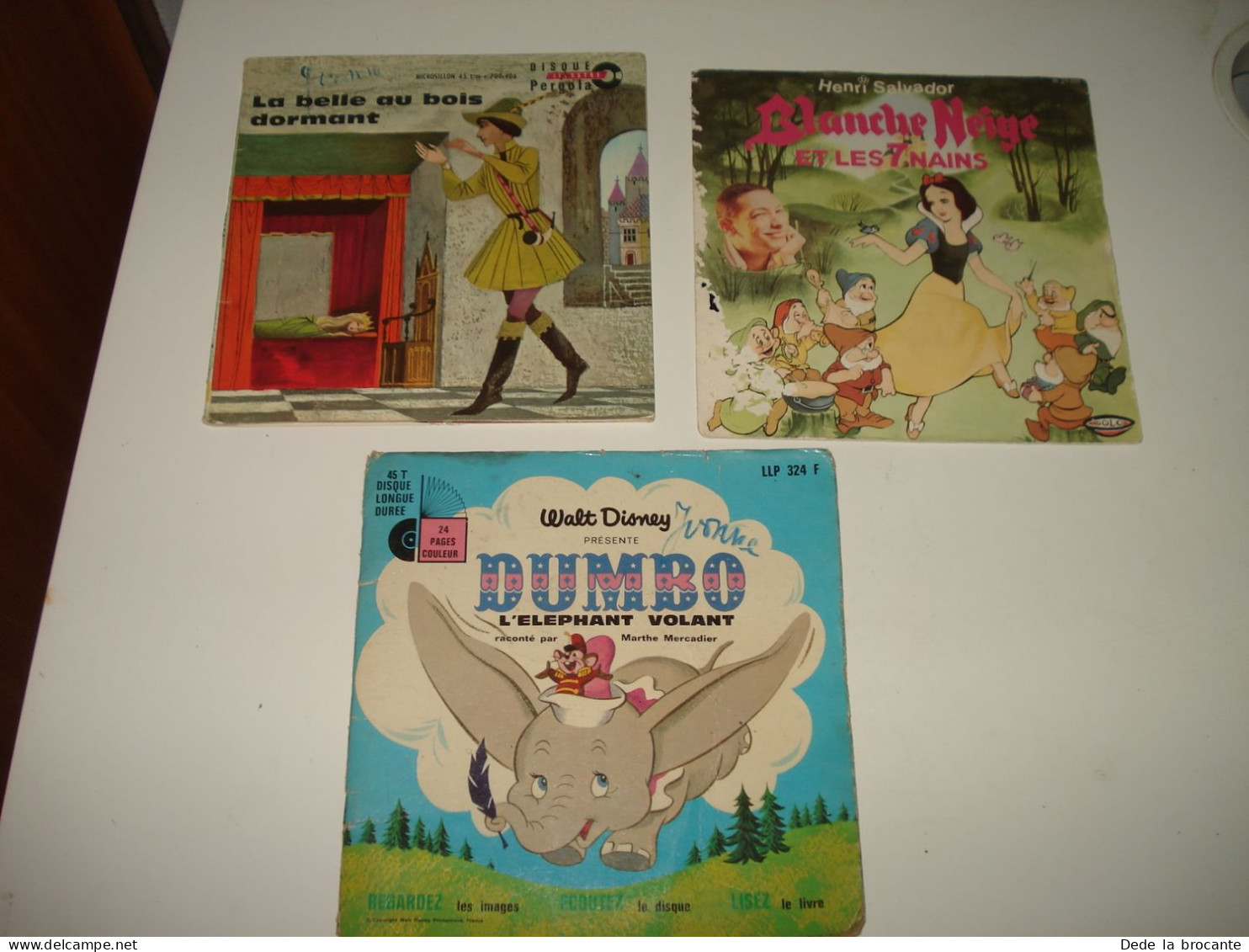 B11 /  Lot  3 X 45 T - Disney  - Blanche  Neige + Dumbo + Belle Au Bois Dormant - Country Y Folk