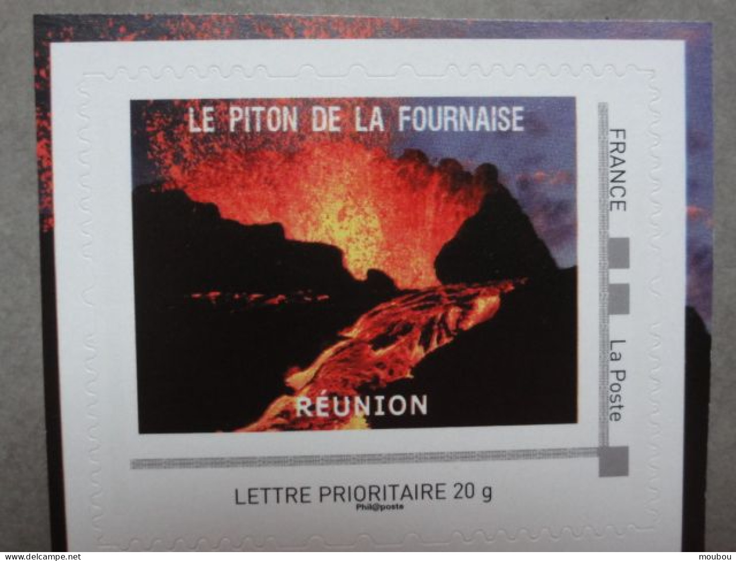 Piton De La Fournaise (Réunion) - Timbre Autocollant Issu Collector "Géants Du Feu"- 2011 - Volcanes