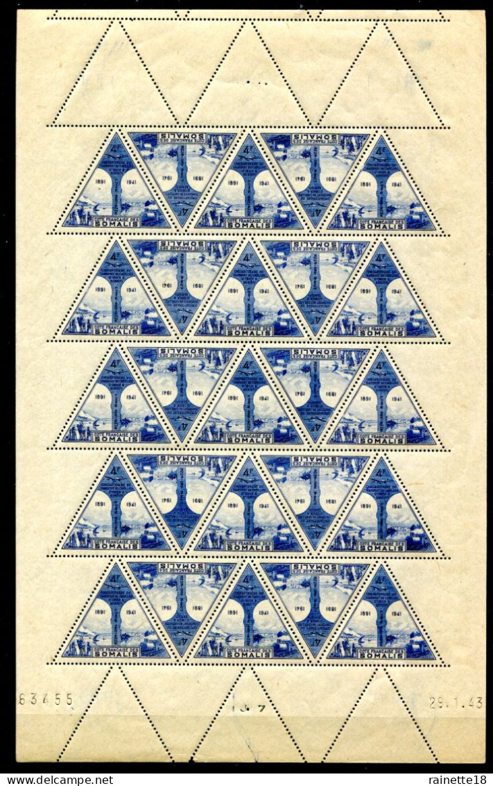Cote Des Somalis   Feuille De 25 Timbres  PA 11/12 **, Avec Coin Daté - Unused Stamps