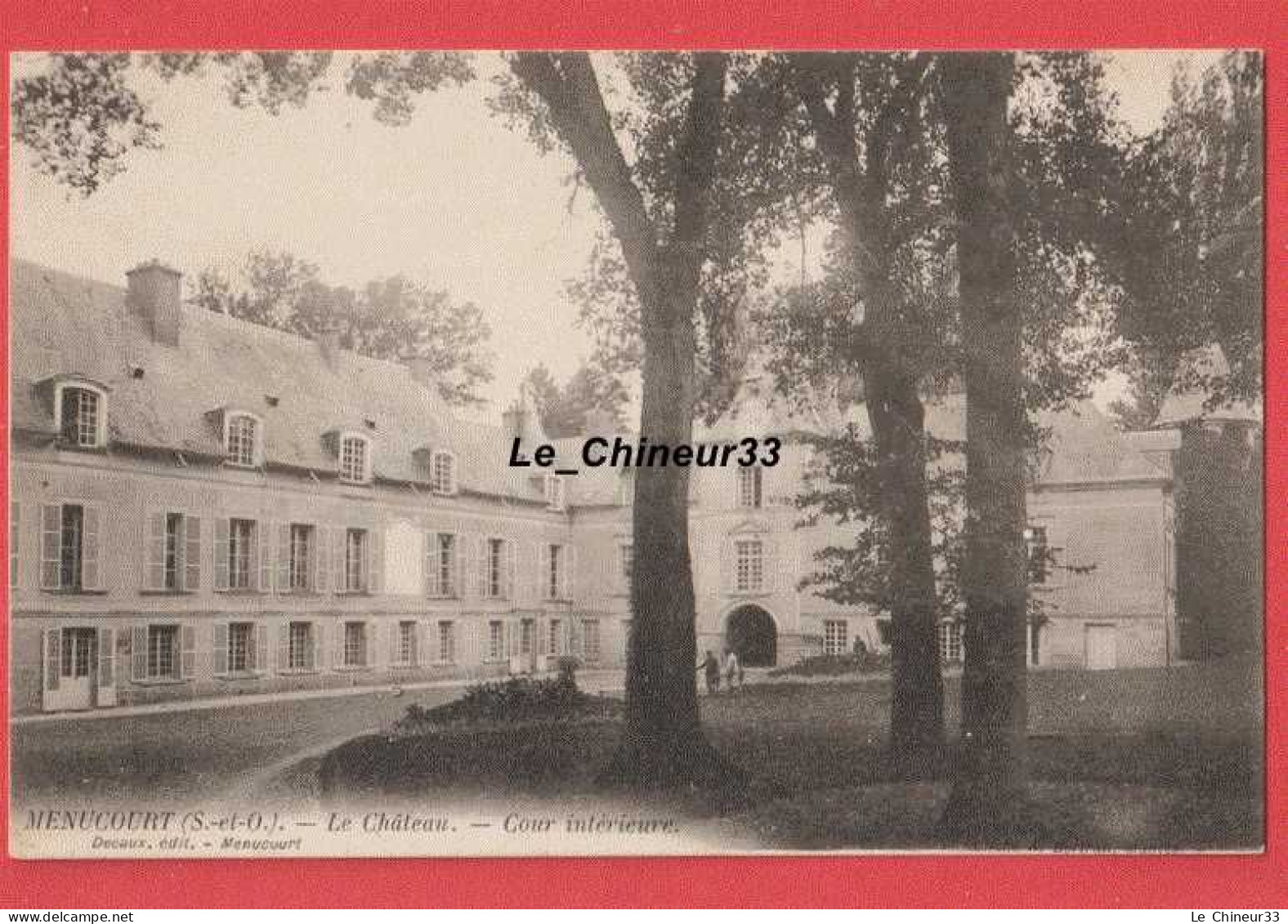 95 - MENUCOURT----Le Chateau---Cour Interieure - Menucourt