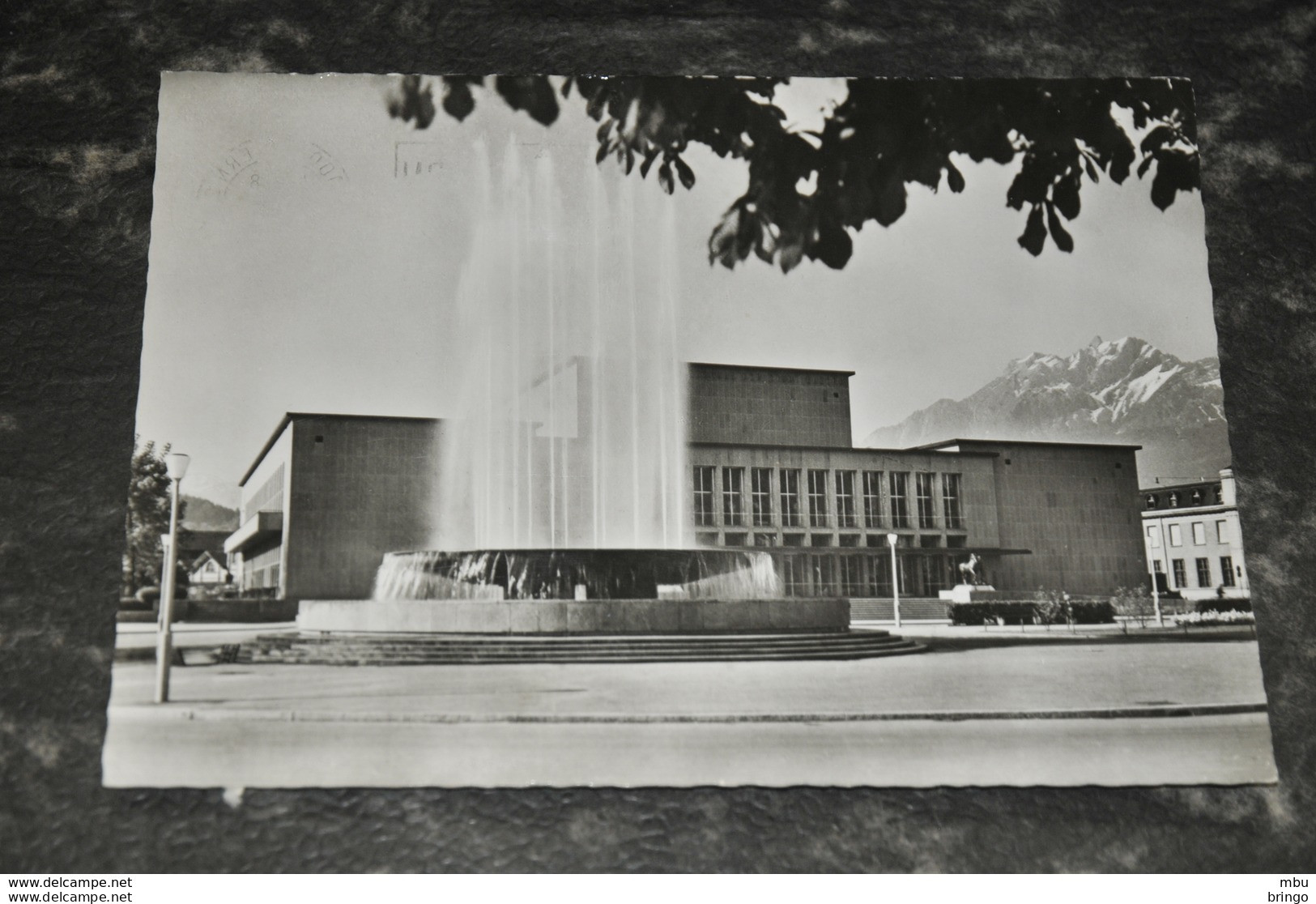 A6382      LUZERN, KUNSTHAUS MIT WAGENBACHBRUNNEN UND PILATUS - 1965 - Lucerne