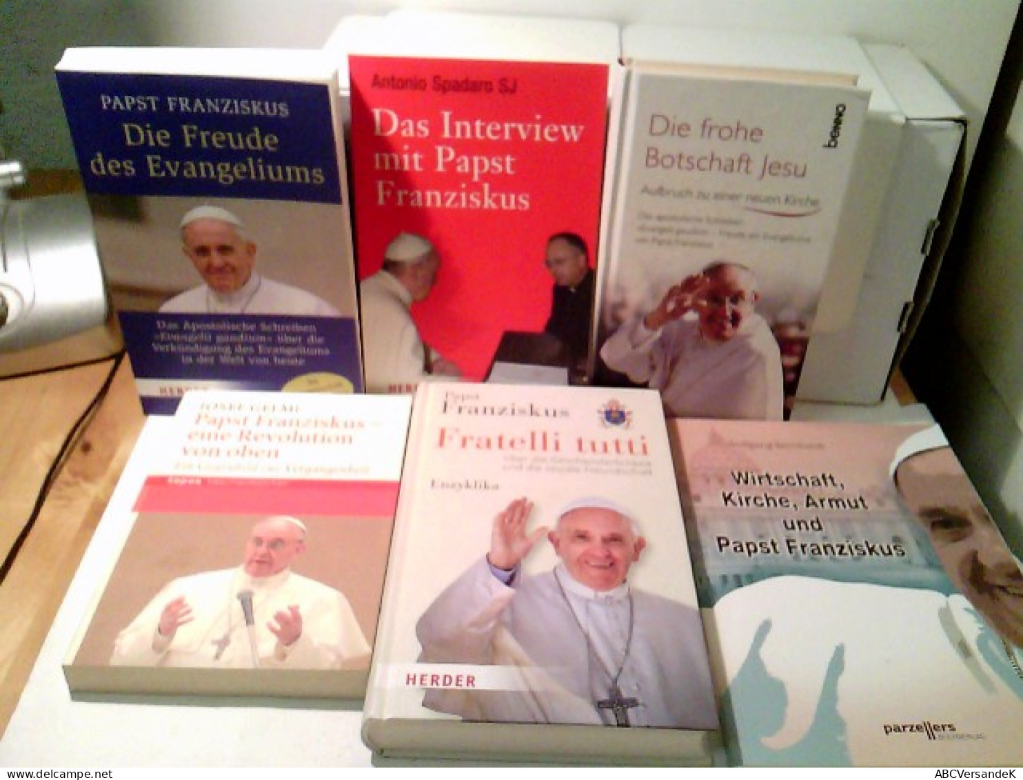 Konvolut: 6 Diverse Bände über Papst Franziskus. - Autres & Non Classés