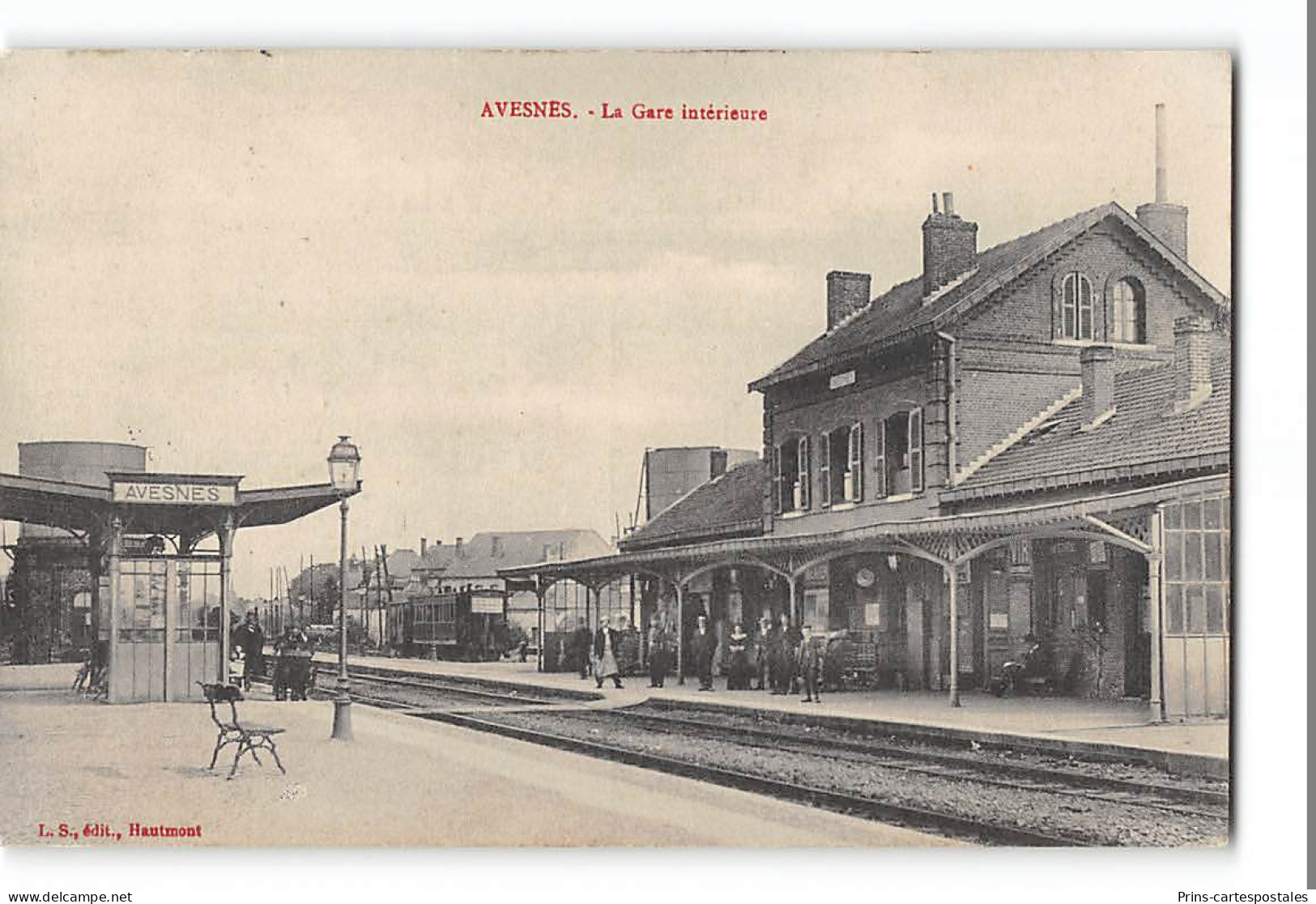 CPA 59 Avesnès La Gare Train Tramway  - Avesnes Sur Helpe