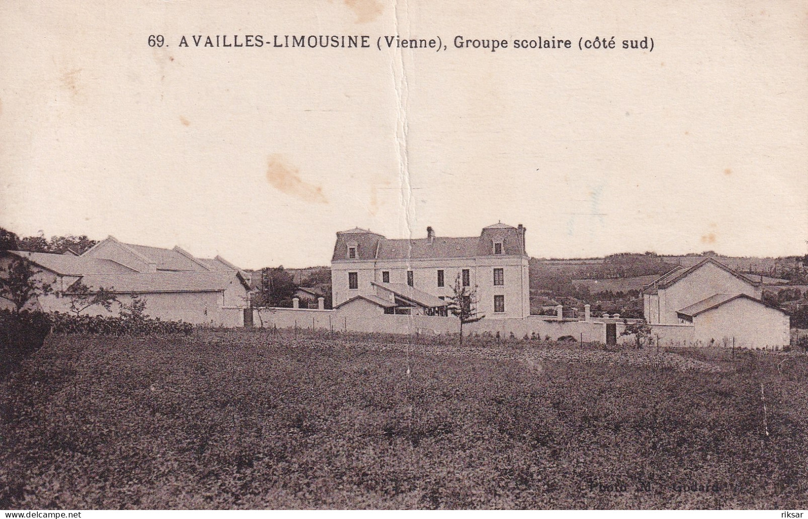 AVAILLES LIMOUZINE(ECOLE) - Availles Limouzine