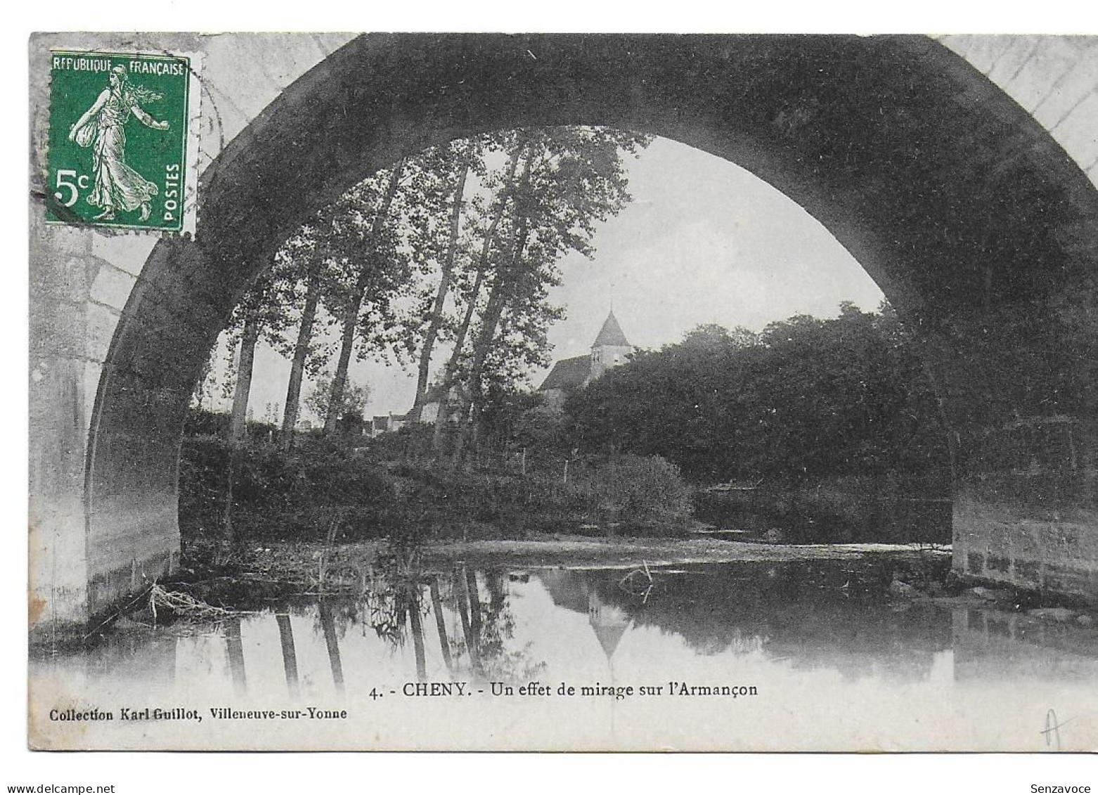 Cheny - Un Effet De Mirage Sur L'Armançon - Cheny