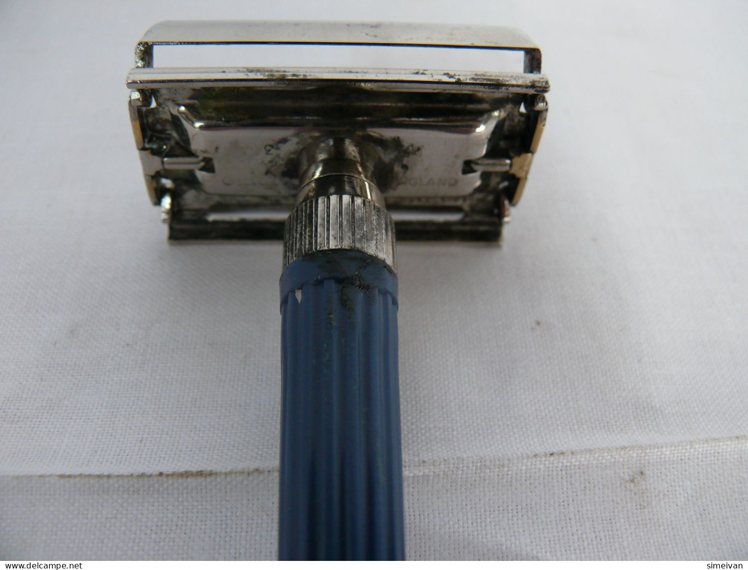 VINTAGE GILLETTE SAFETY RAZOR MADE IN ENGLAND C-3 #1993