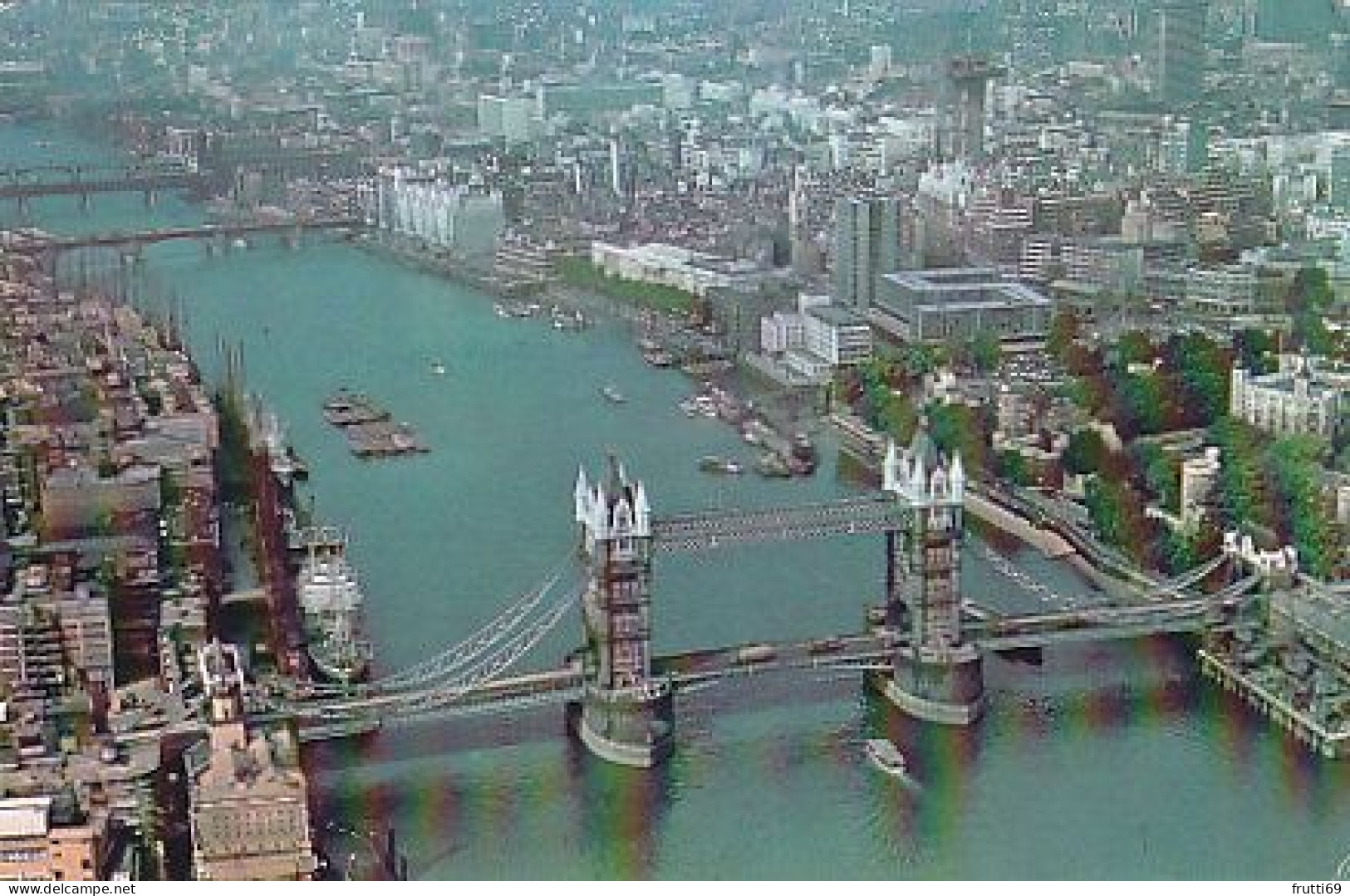 AK 173690 ENGLAND - London - Aerial View Of Tower Bridge And The City Of London - River Thames