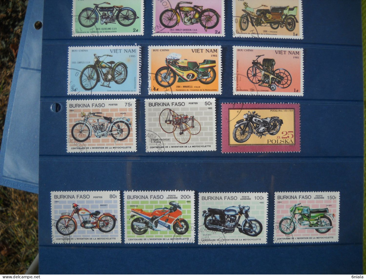 T 261 Lot De Timbres  MOTOCYCLETTE MOTOS Motocyclettes Cyclomoteurs  (17 Timbres) - Motorfietsen