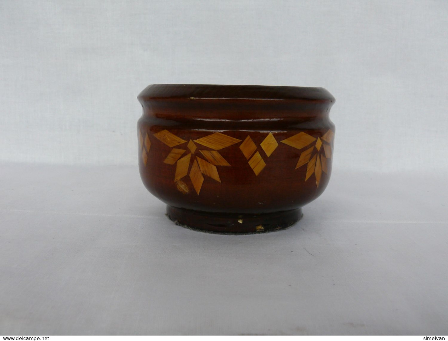 VINTAGE SMALL WOODEN BOWL #2042 - Töpfe