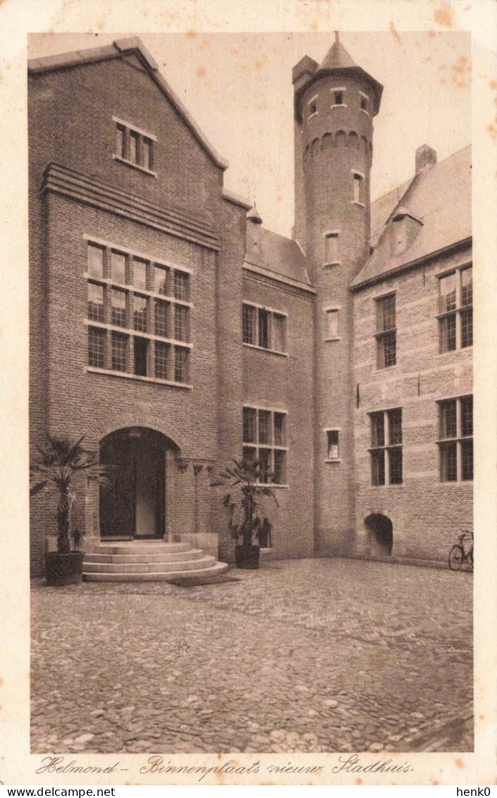 Helmond Kasteel Stadhuis Binnenplaats K6048 - Helmond