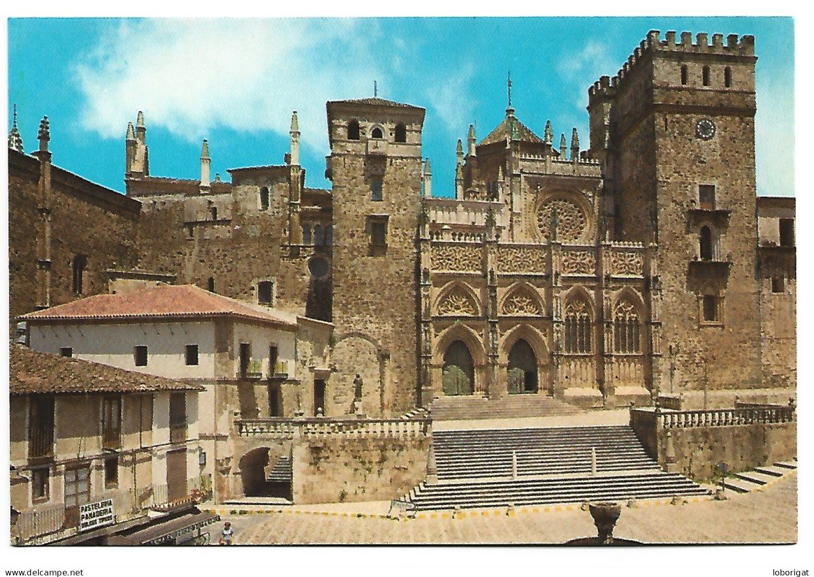 PLAZA Y FACHADA PRINCIPAL DEL MONASTERIO / MONASTERY, SQUARE AND PRINCIPAL FAÇADE.- GUADALUPE / CACERES.- (ESPAÑA) - Cáceres