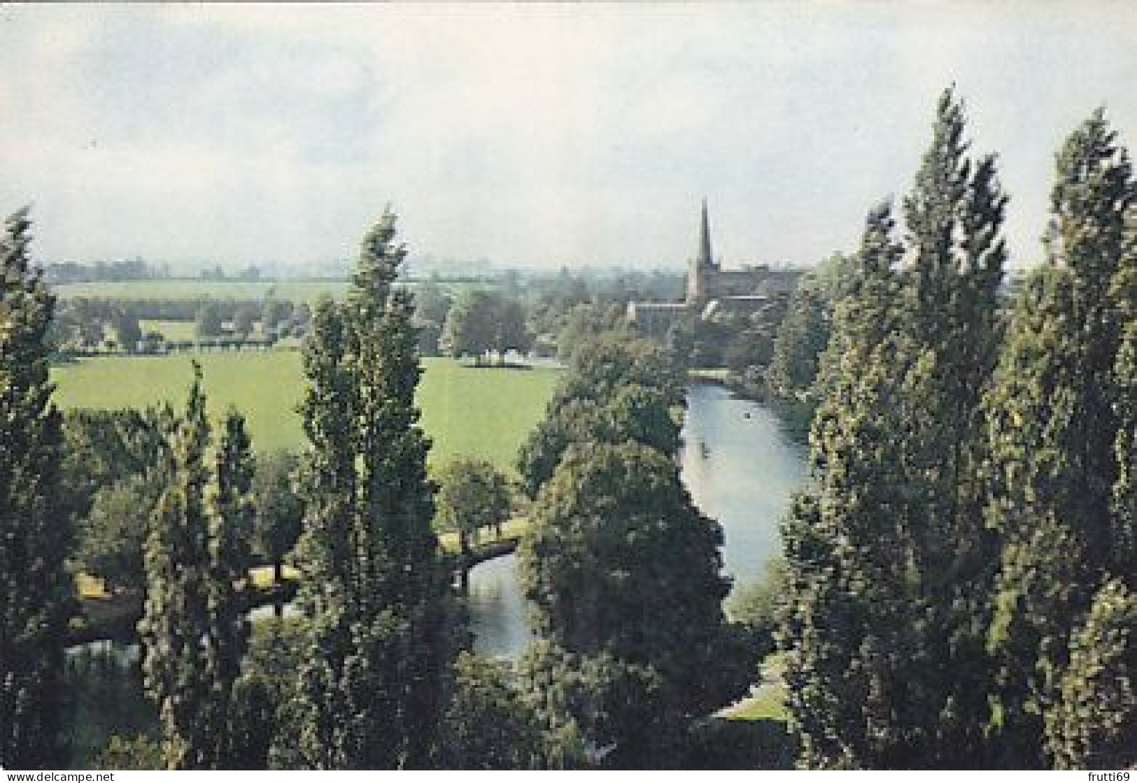 AK 173752 ENGLAND - Stratford-upon-Avon - View From Shakespeare Memorial Theatre - Stratford Upon Avon