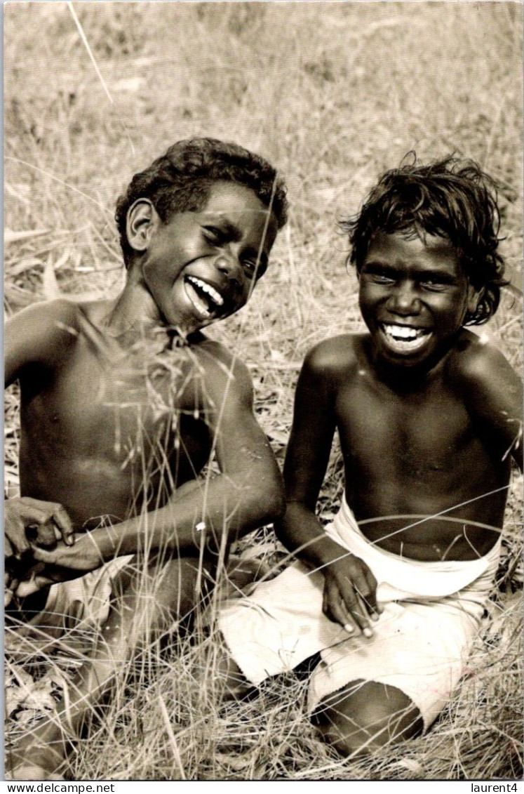 26-10-2023 (5 U 22) Australia - AVANTI - Enfant Arborigène  / Native Children's - Aborigines