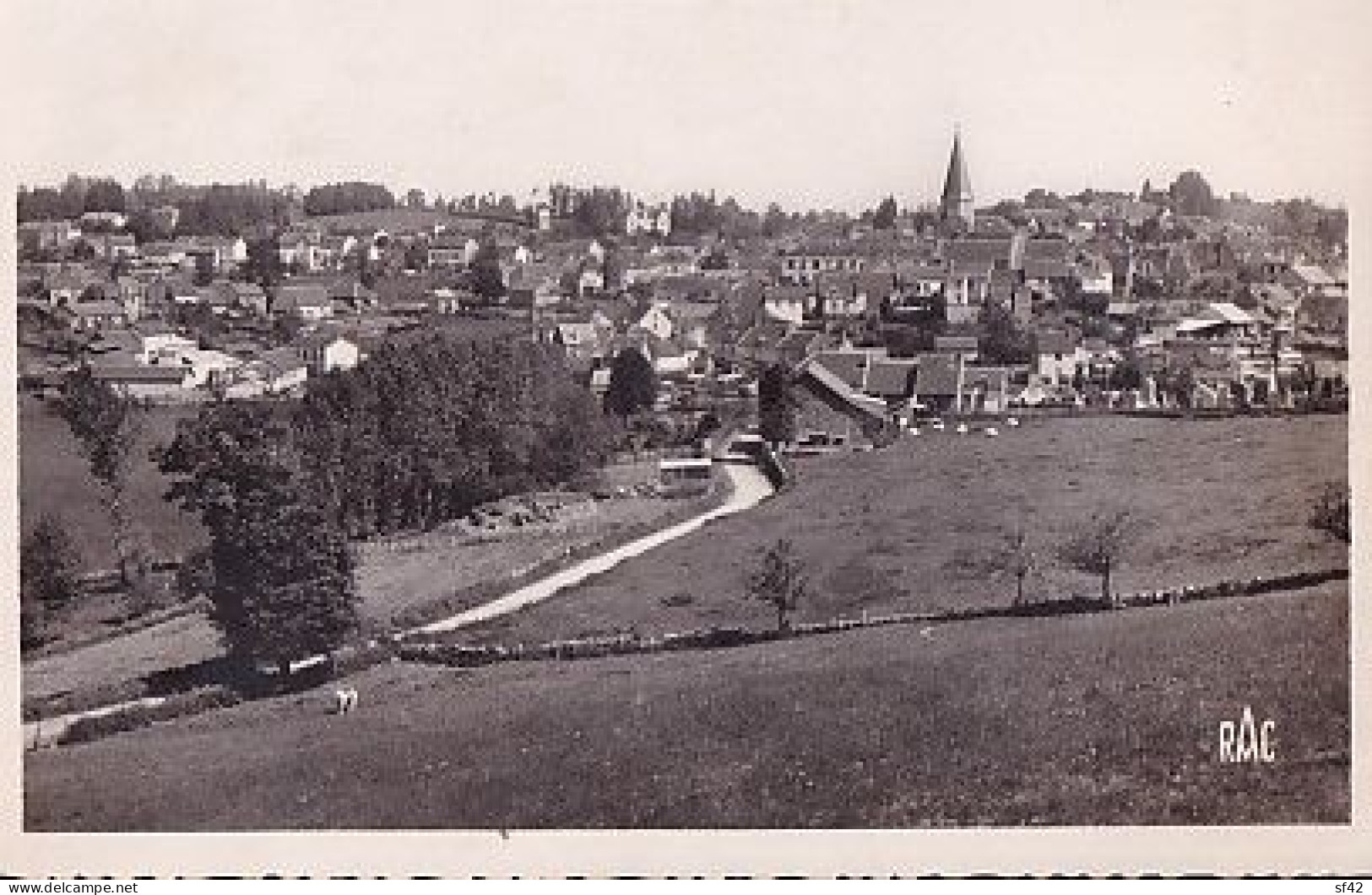 AUZANCES                     VUE GENERALE. COTE SUD. - Auzances