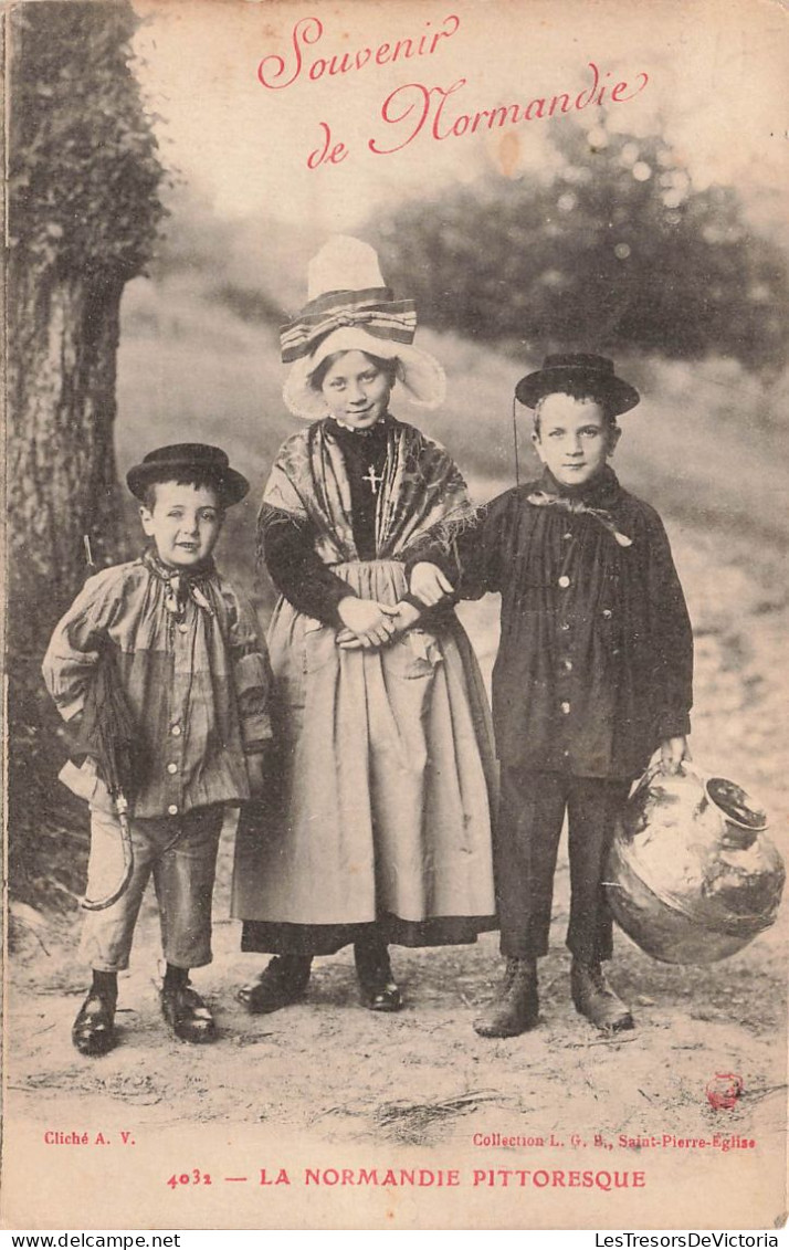 FRANCE - La Normandie Pittoresque - Des Enfants En Tenue Traditionnelle - Carte Postale Ancienne - Other