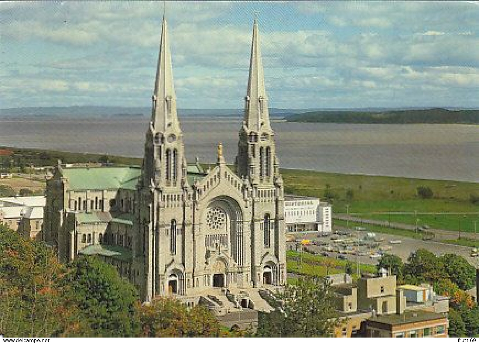 AK 173906 CANADA - Quebec - Sainte-Anne-de-Beaupre - La Basilique - Ste. Anne De Beaupré